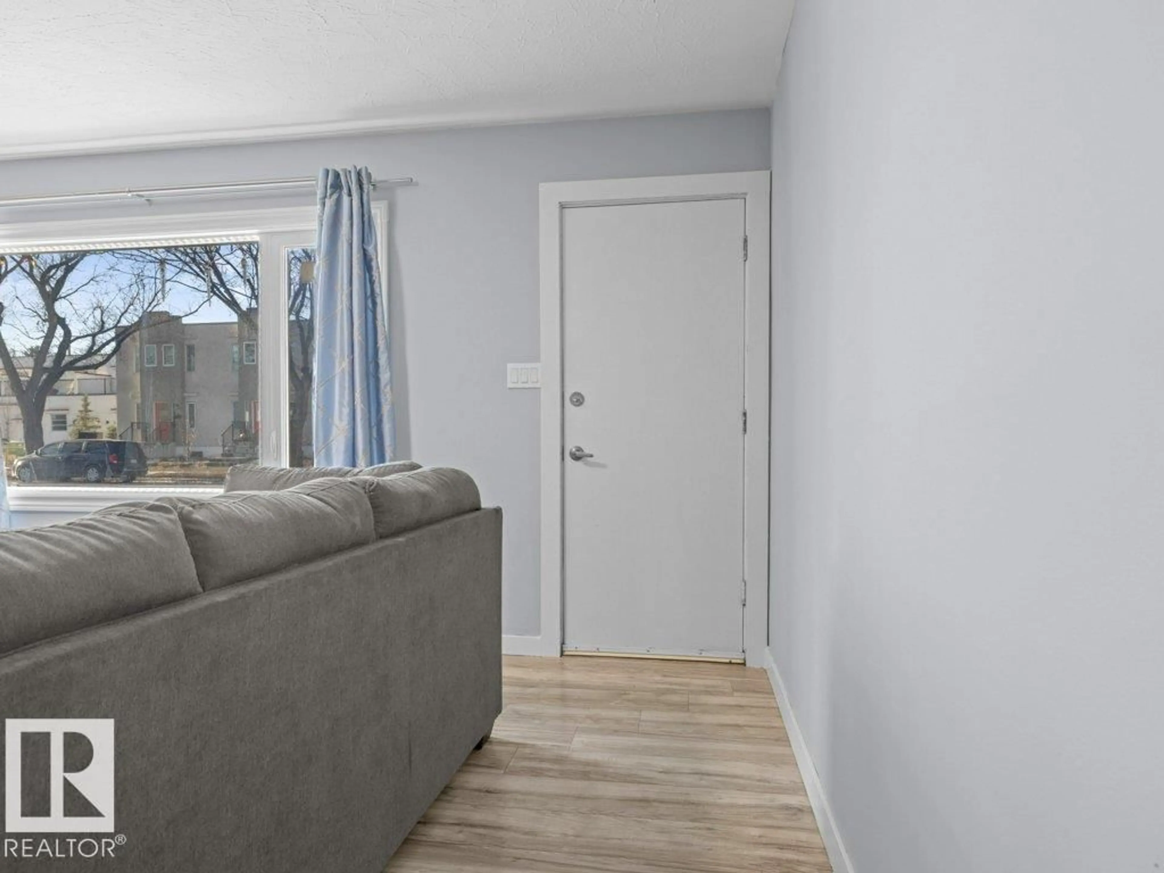 Unknown for 12915 116 ST, Edmonton Alberta T5E5H3