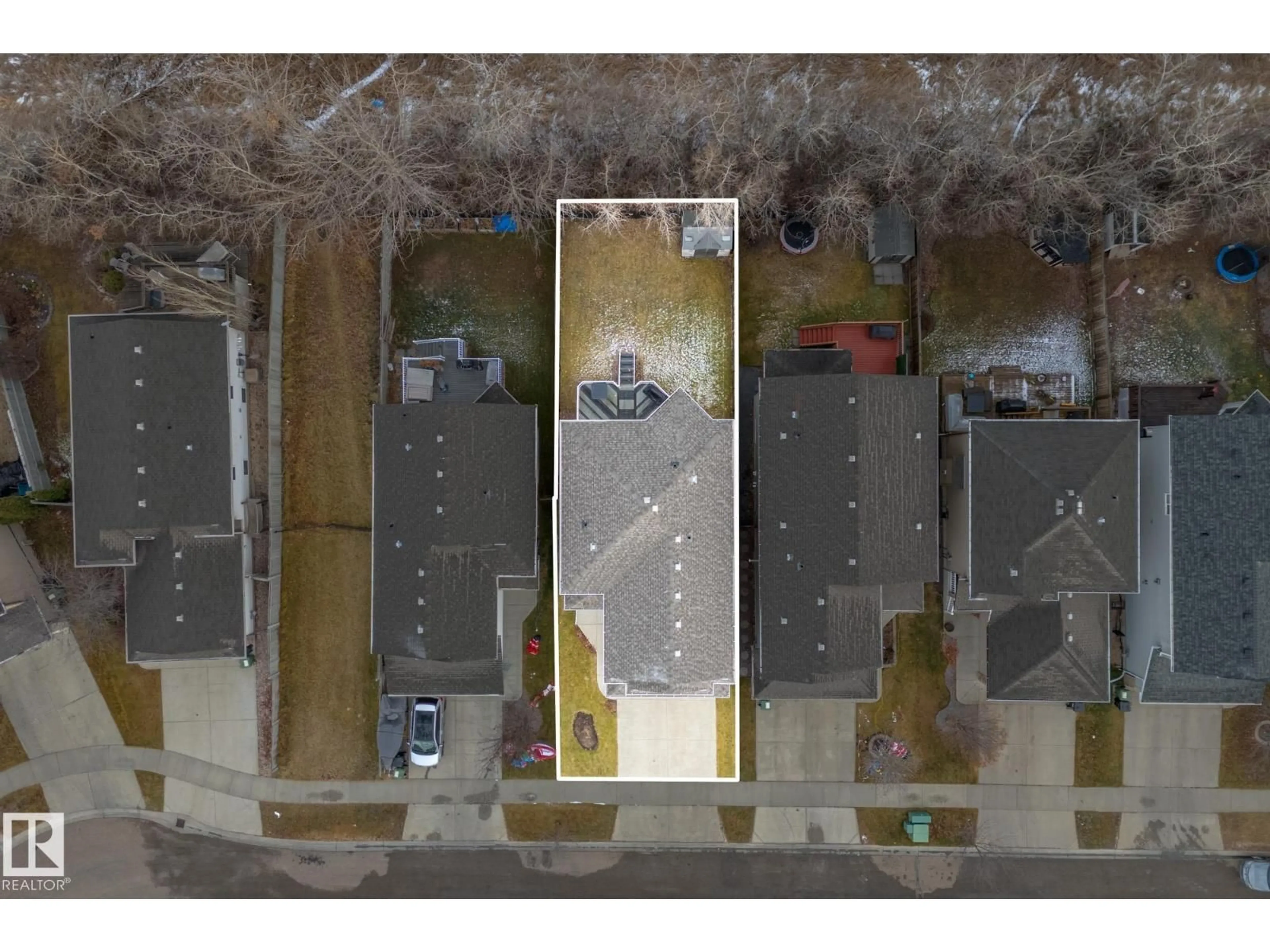 A pic from outside/outdoor area/front of a property/back of a property/a pic from drone, building for 46 SNOWBIRD CR, Leduc Alberta T9E0H6