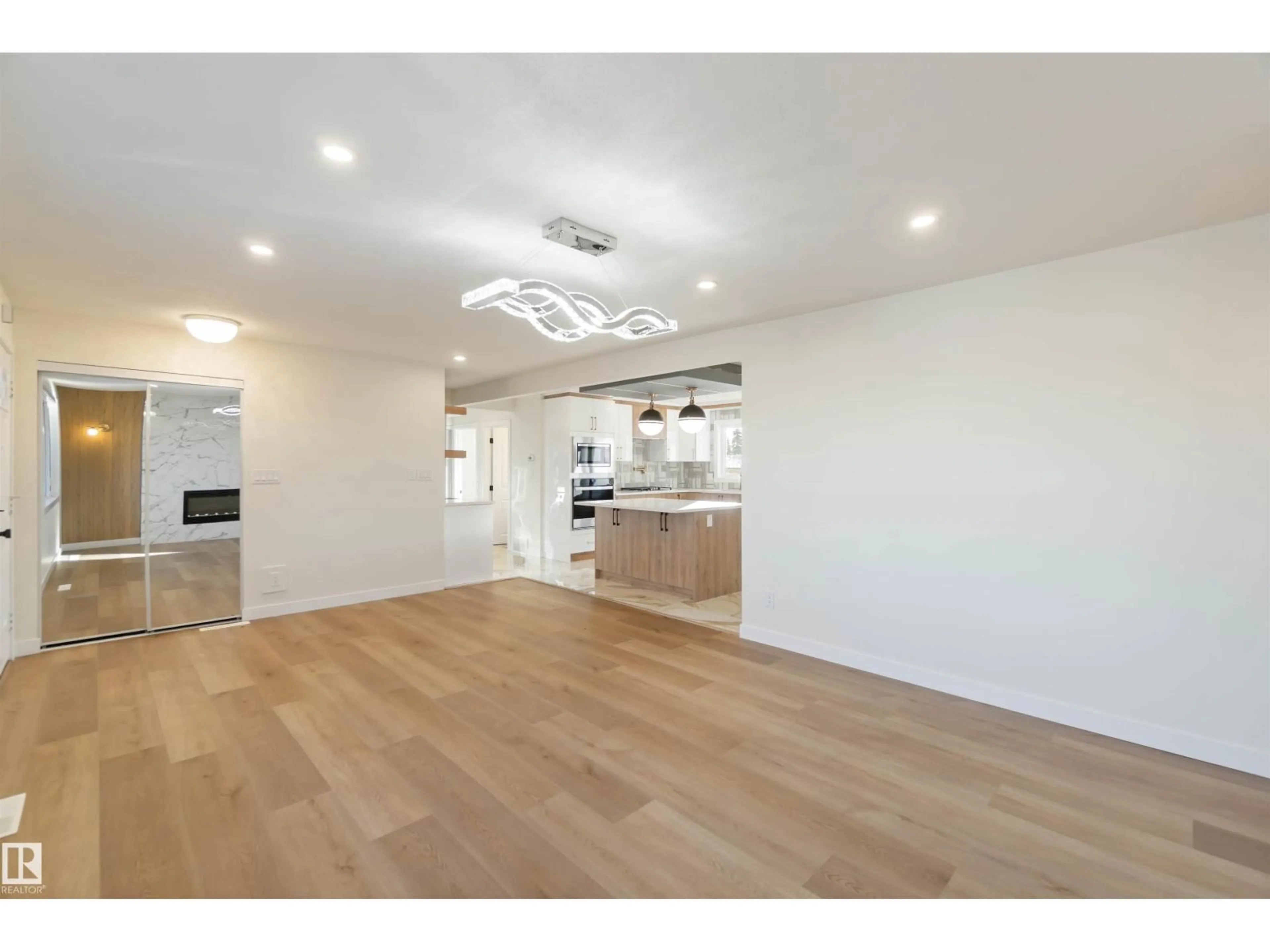 Unknown for 5907 137 AV, Edmonton Alberta T5A0P1