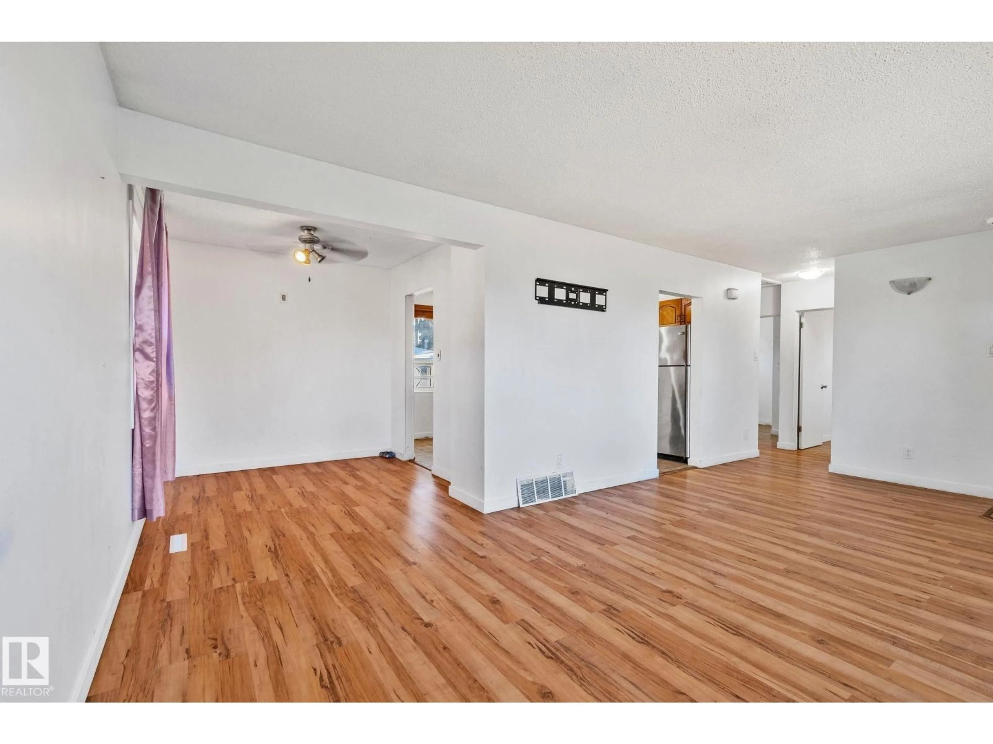 A pic of a room for NW - 11055 157 ST, Edmonton Alberta T5P2W4