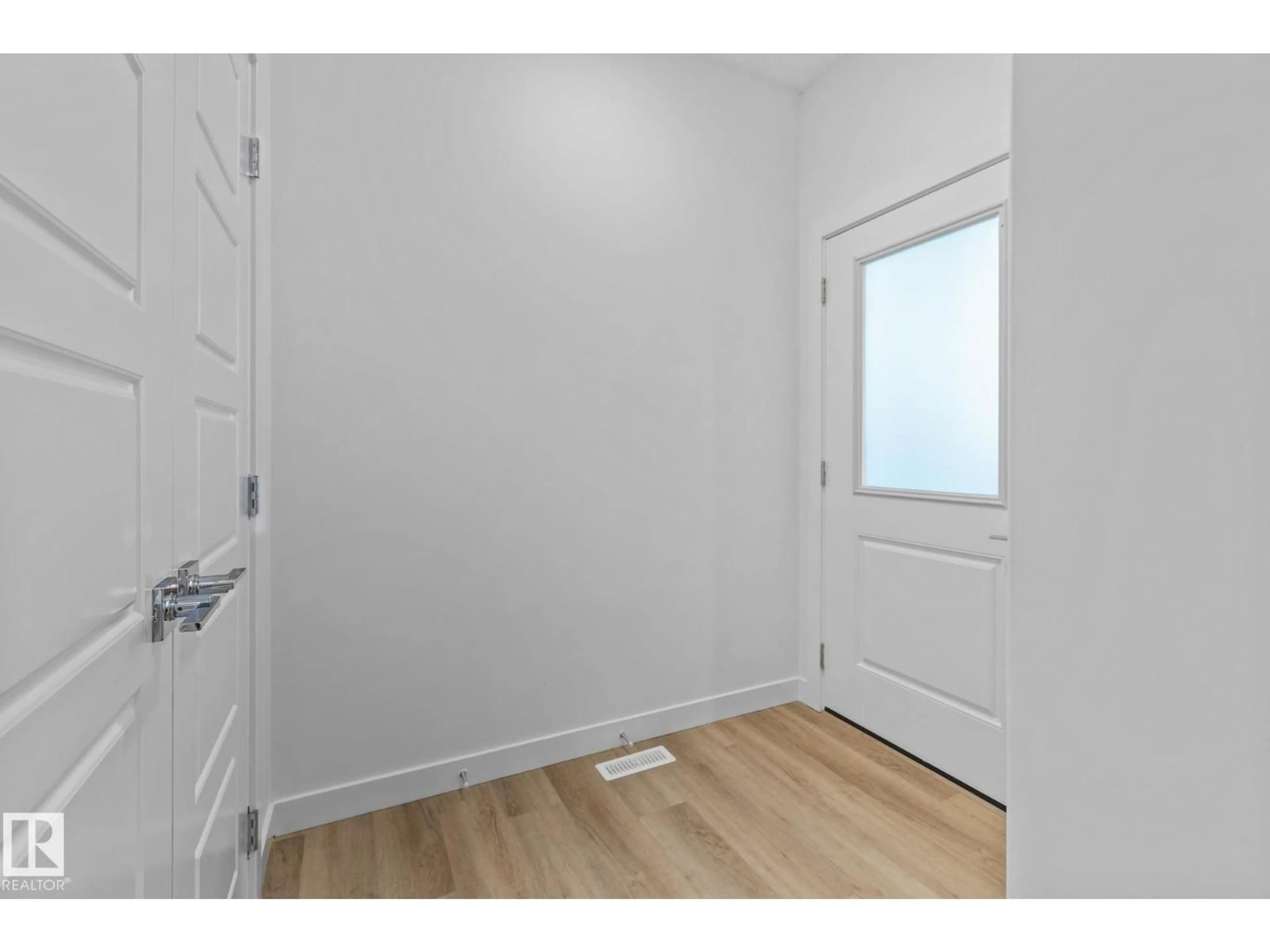 Unknown for 231 SAVOY CR, Sherwood Park Alberta T8H3A8