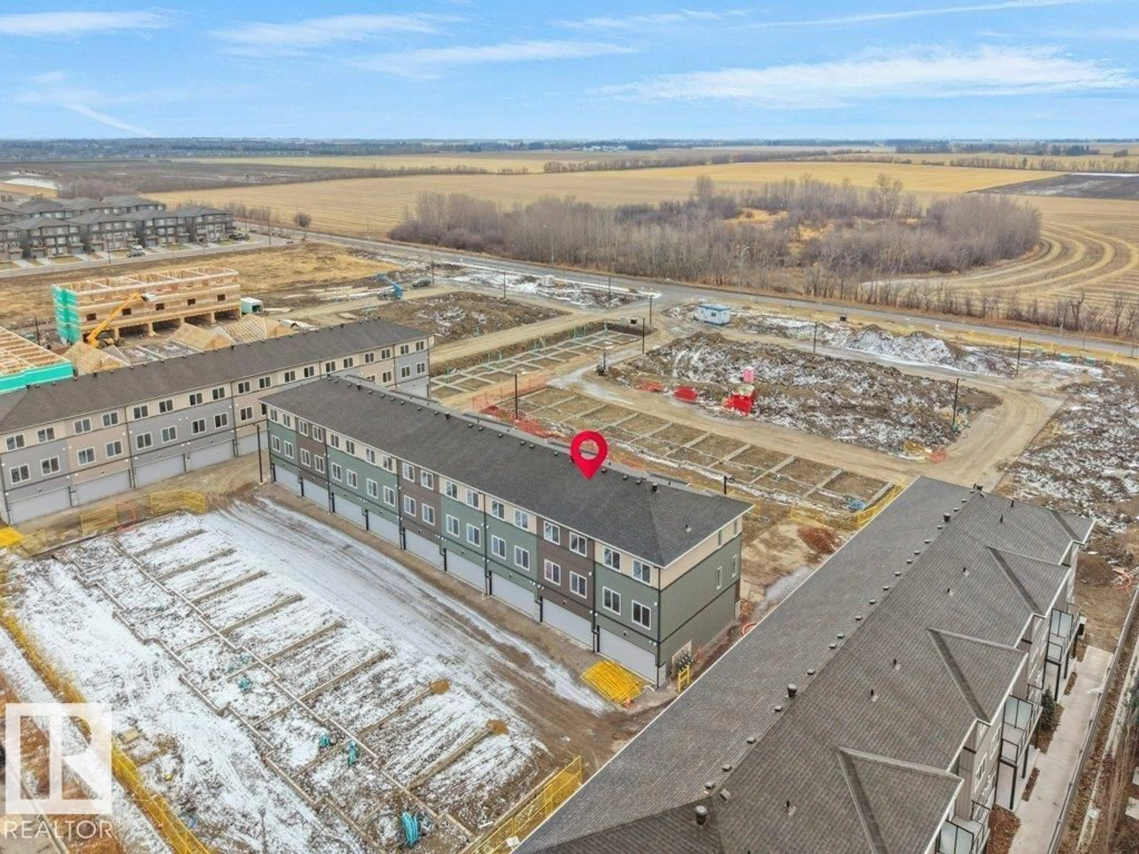 A pic from outside/outdoor area/front of a property/back of a property/a pic from drone, building for 67 18120 28 AV SW, Edmonton Alberta T6W4V2