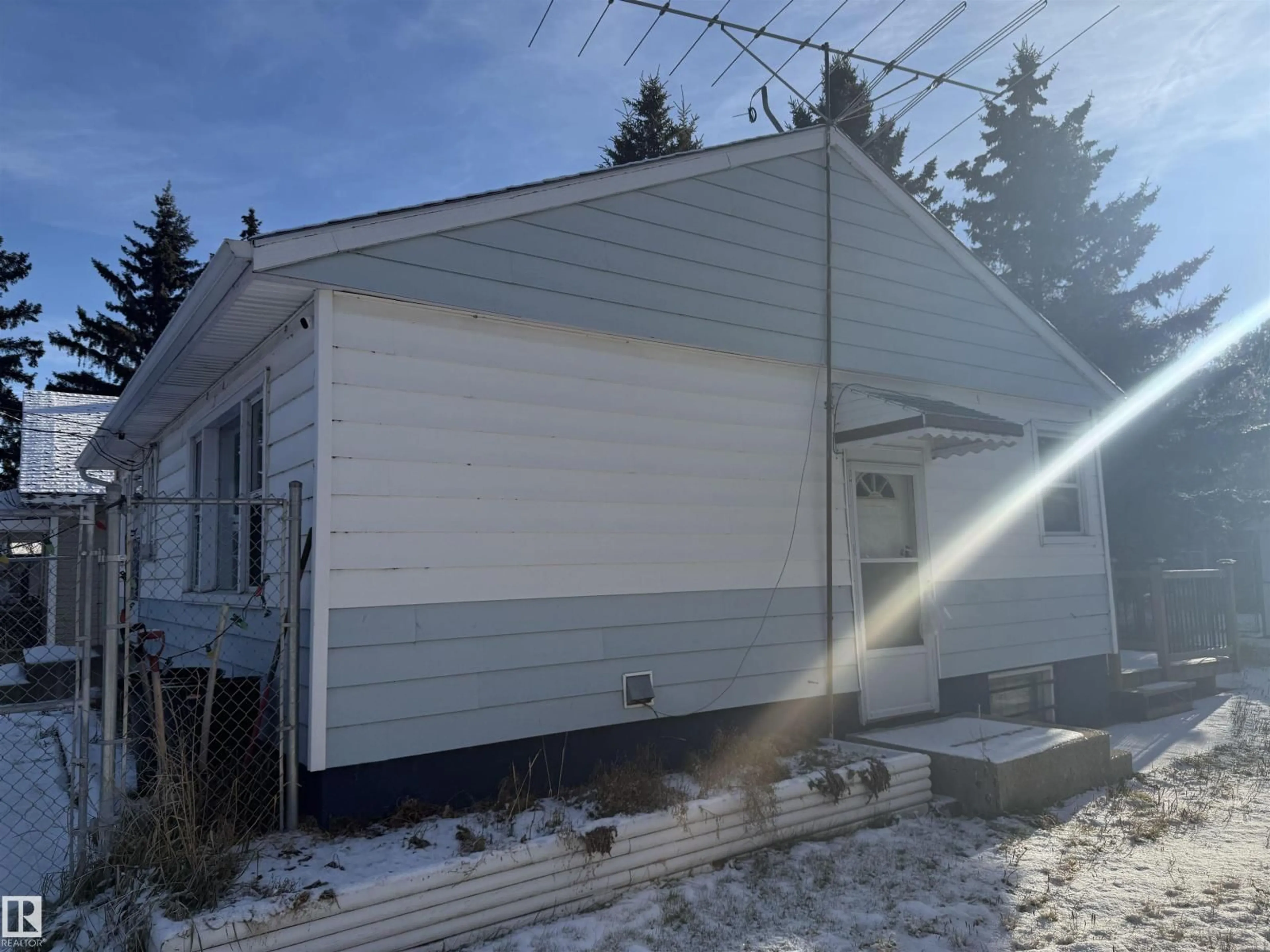 Unknown for 5107 49 AV, Andrew Alberta T0B0C0