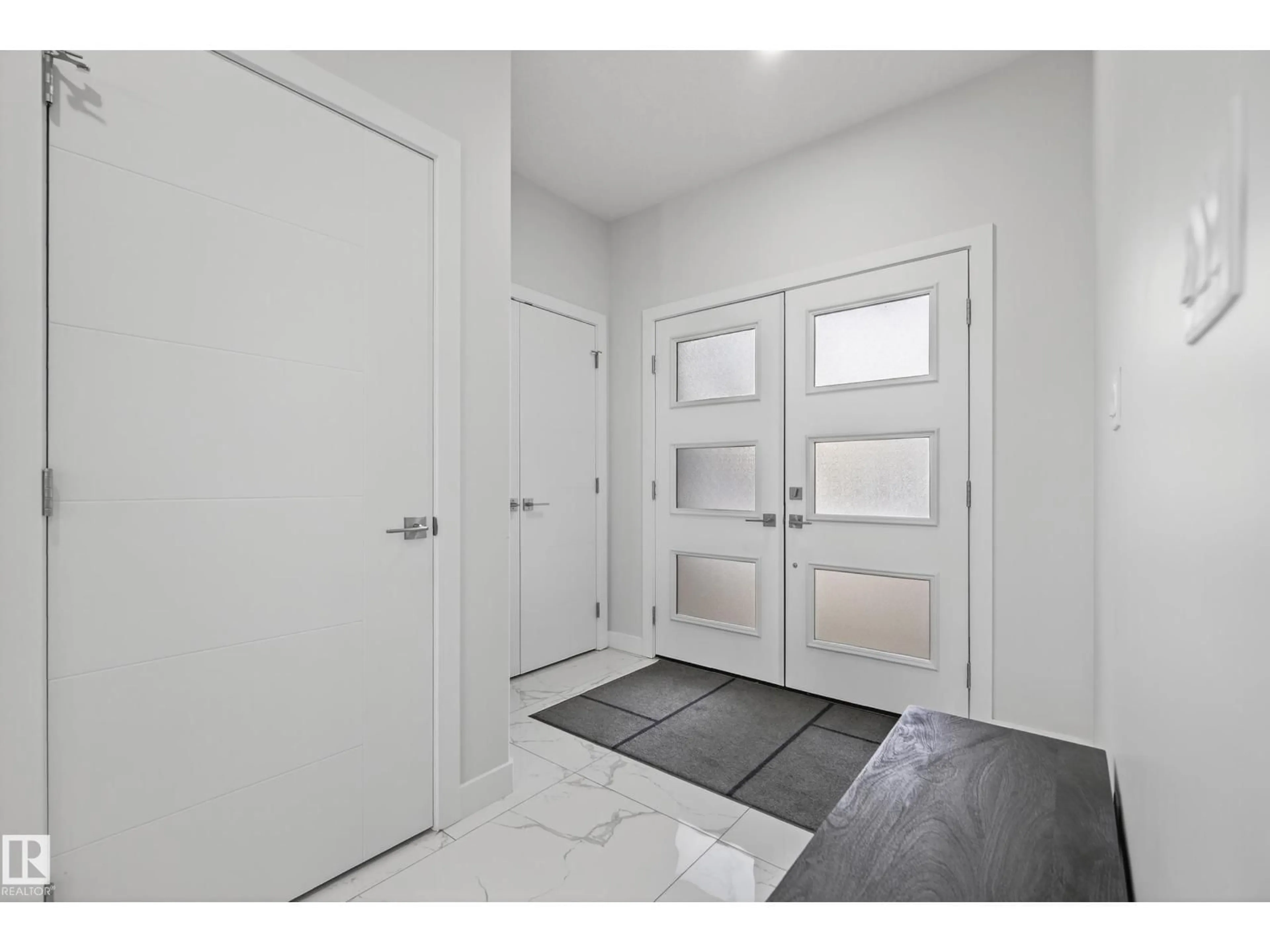 Indoor entryway for NW - 1104 152 AV, Edmonton Alberta T5Y4C8