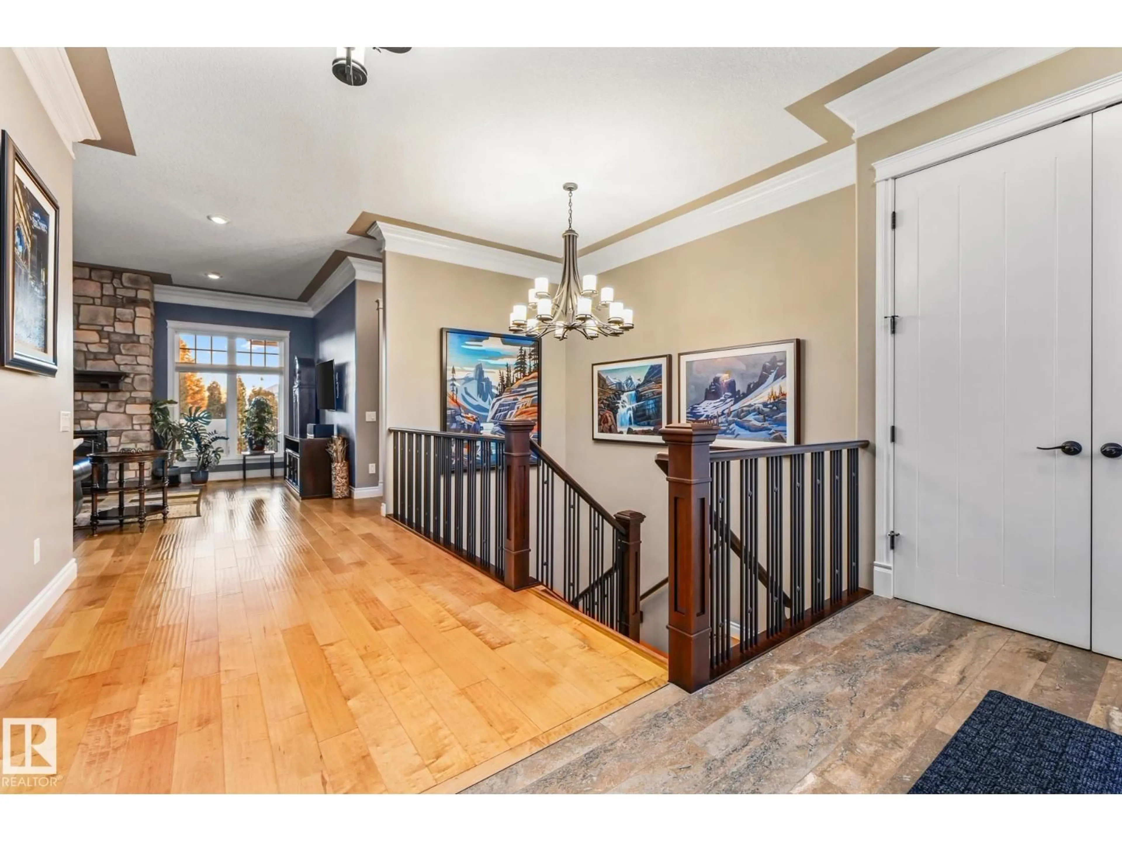 Indoor entryway for 23 KINGSMOOR CL, St. Albert Alberta T8N0X2