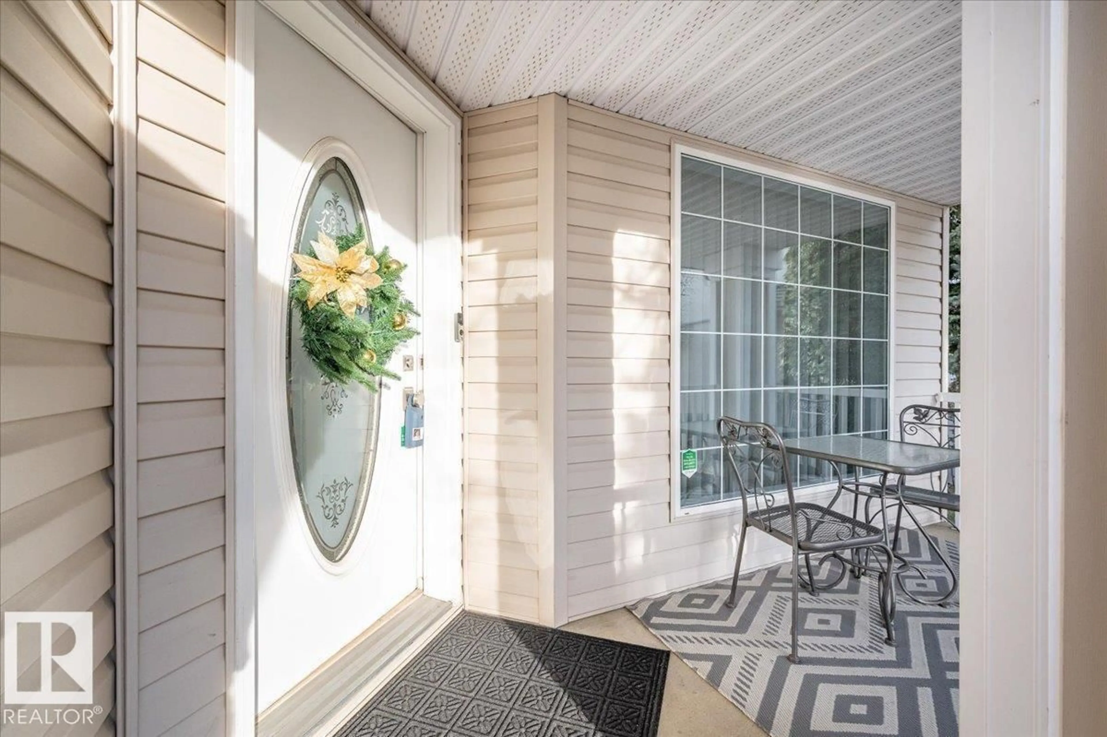 Patio, unknown for 1371 CARTER CREST RD, Edmonton Alberta T6R2L5