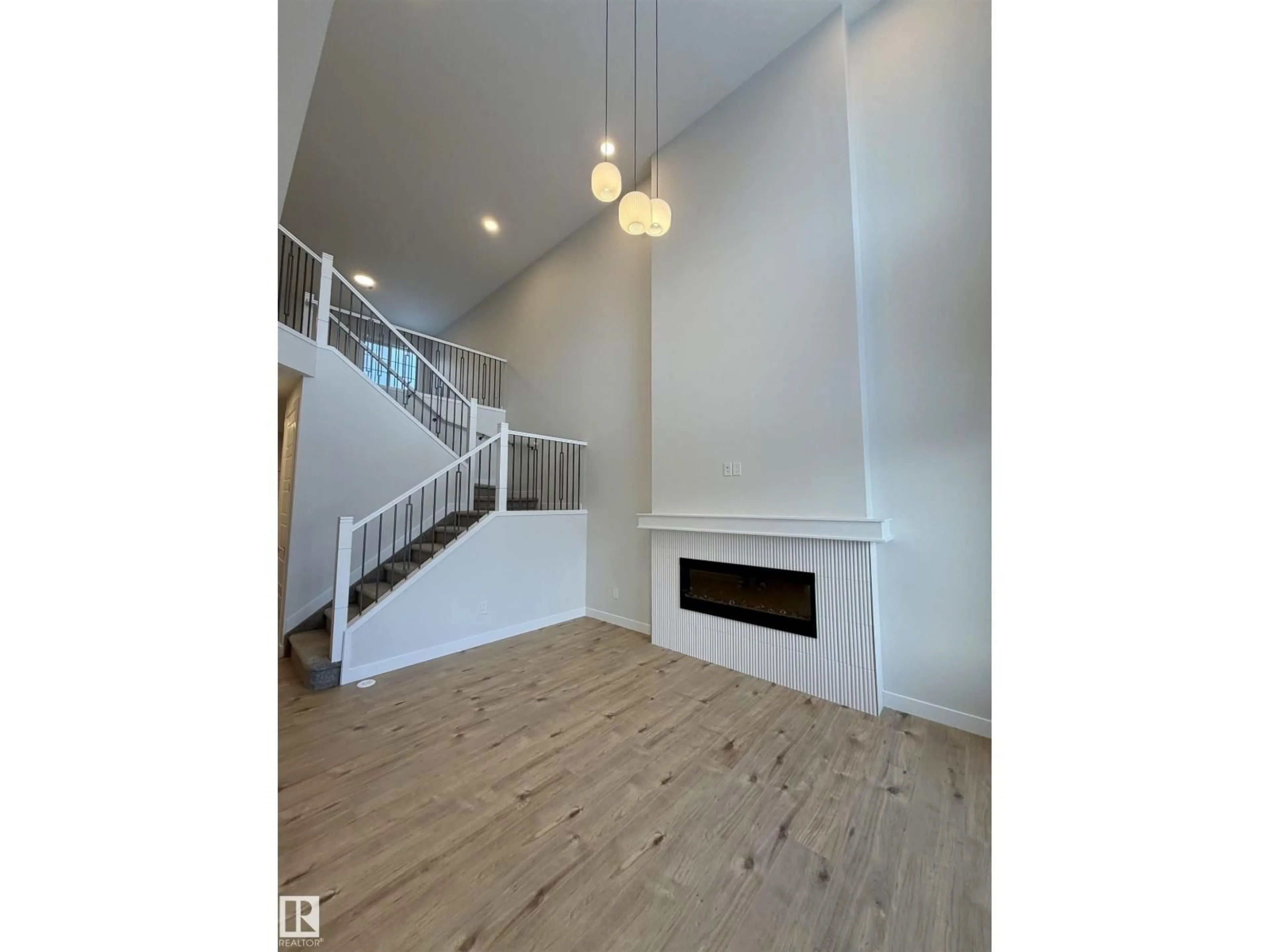 A pic of a room for 289 GLENRIDDING RAVINE RD, Edmonton Alberta T6W5J6