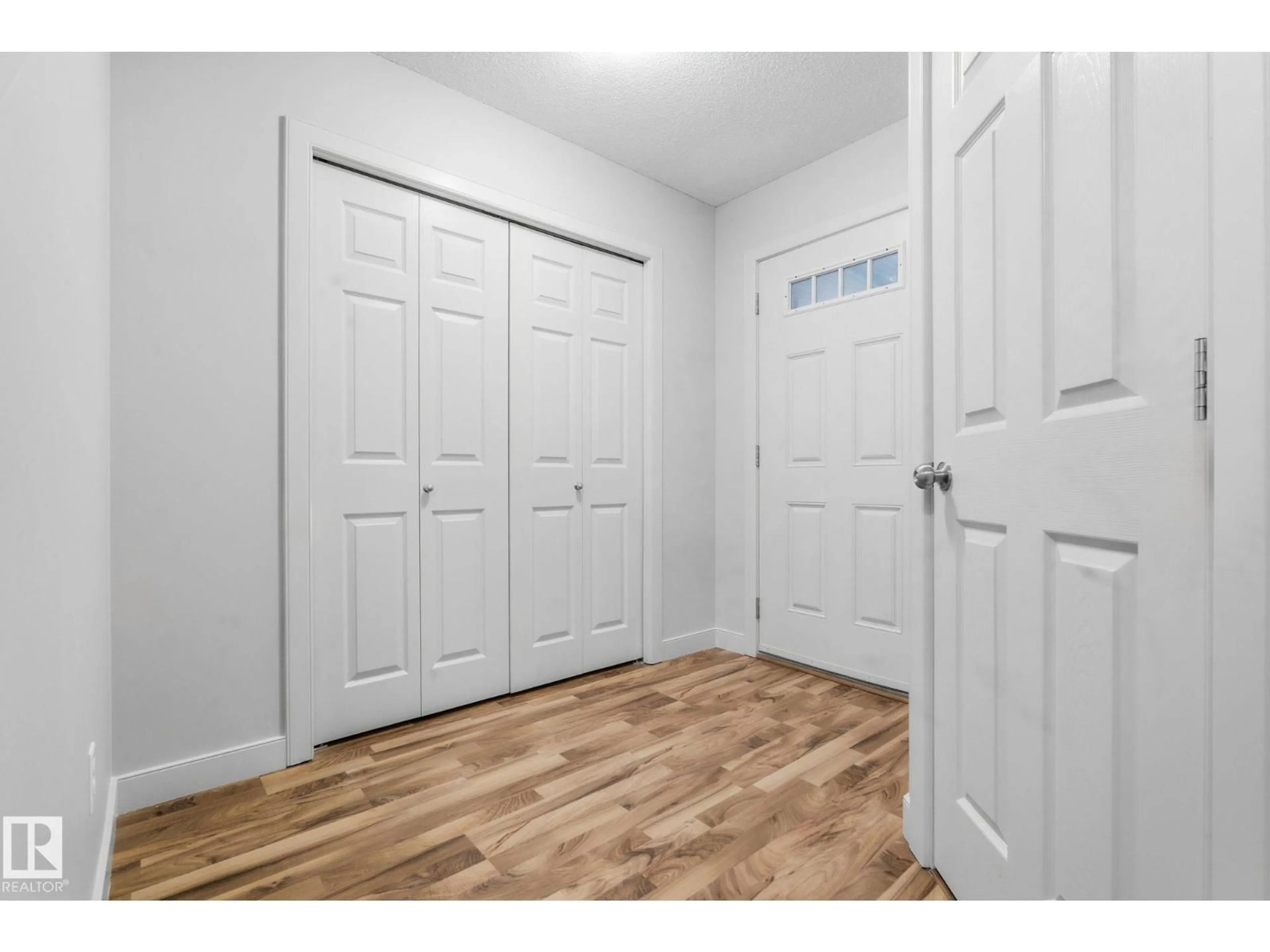 Indoor entryway for SW - 17365 8A AV, Edmonton Alberta T6W0M8