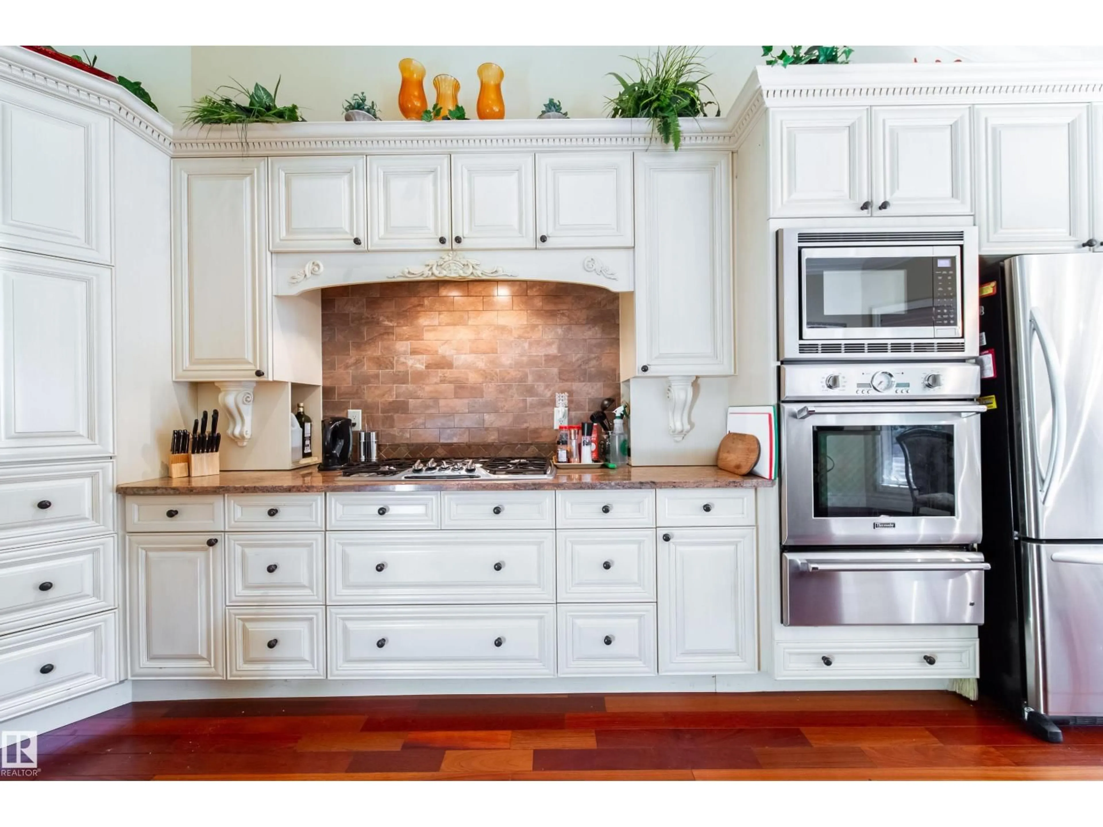 Contemporary kitchen, unknown for 2A SILVER BEACH RD, Rural Wetaskiwin County Alberta T0C2V0