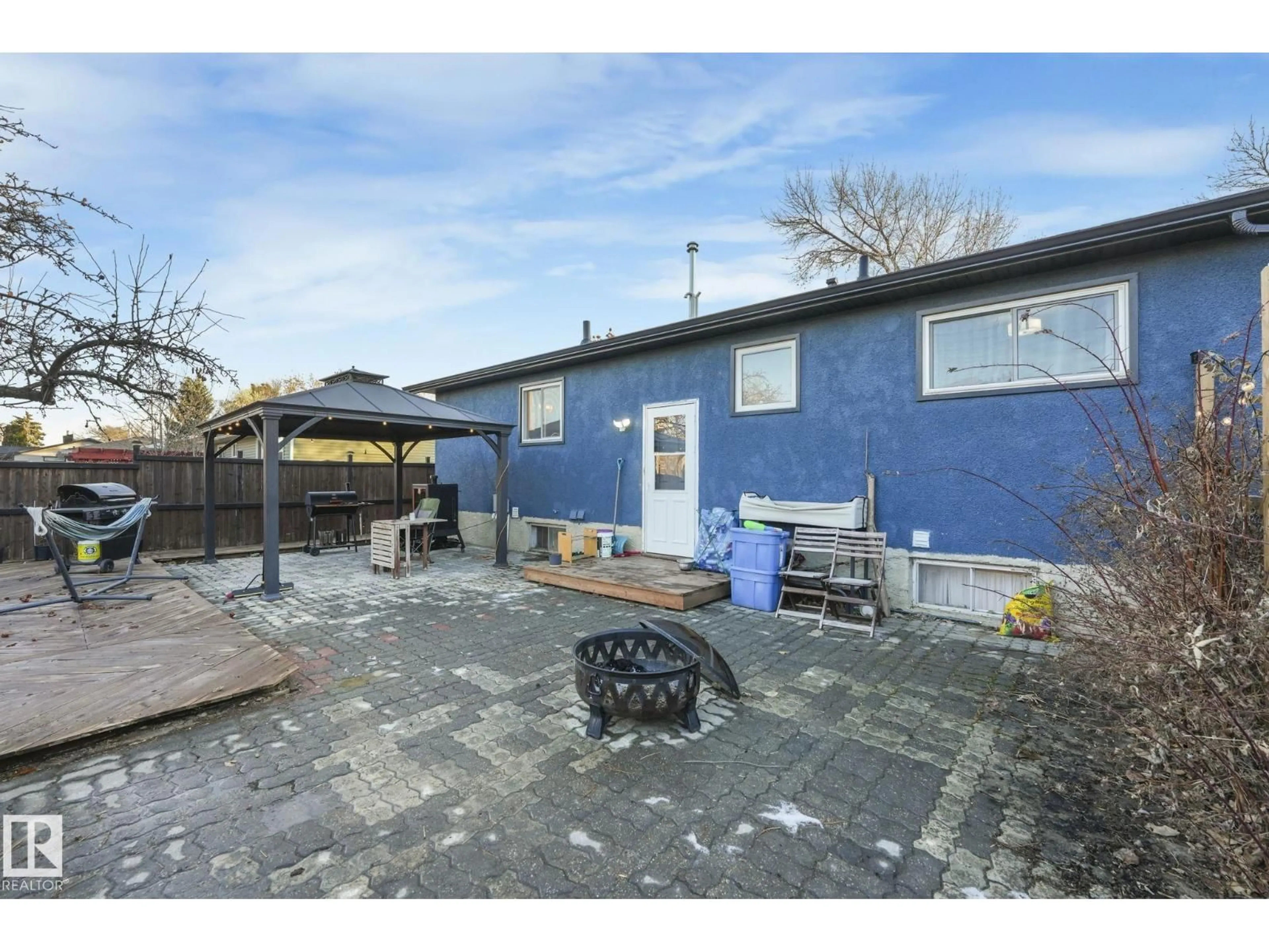 Patio, street for 5924 152A AV, Edmonton Alberta T5A1X7
