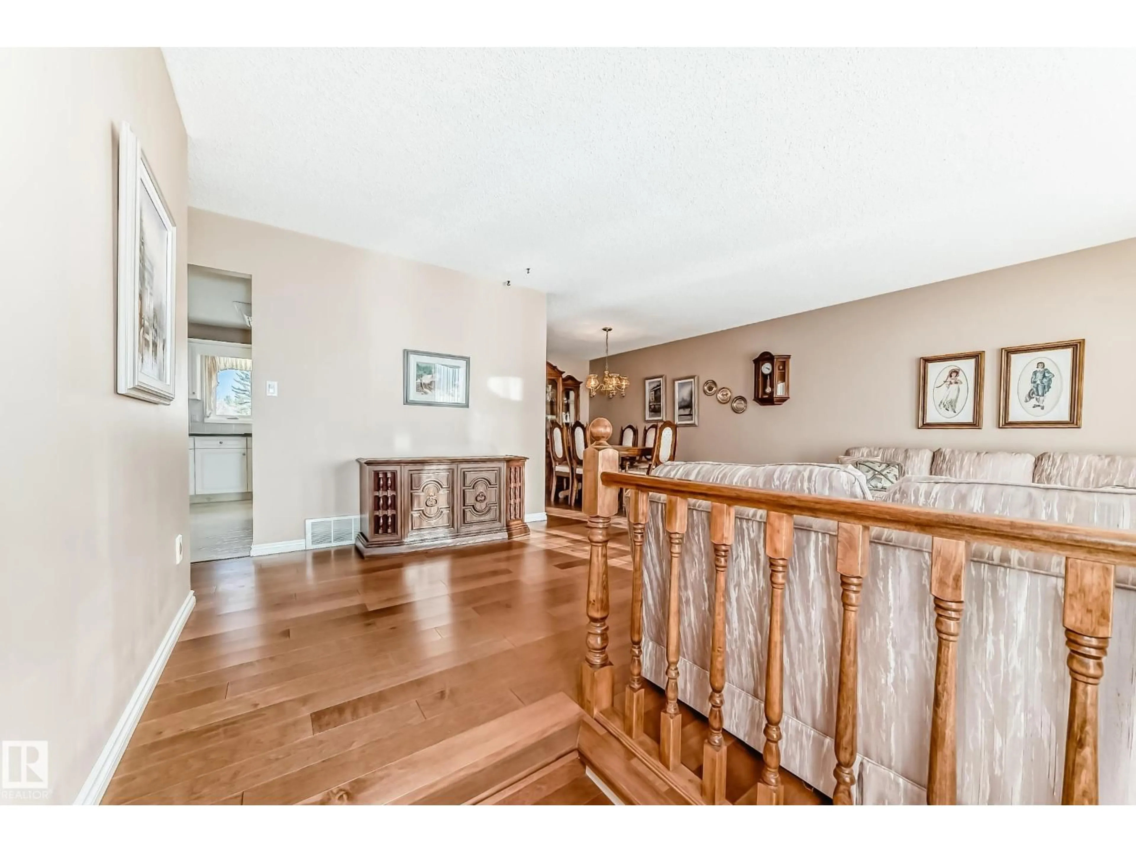 Unknown for NW - 10116 166 AV, Edmonton Alberta T5X2G5