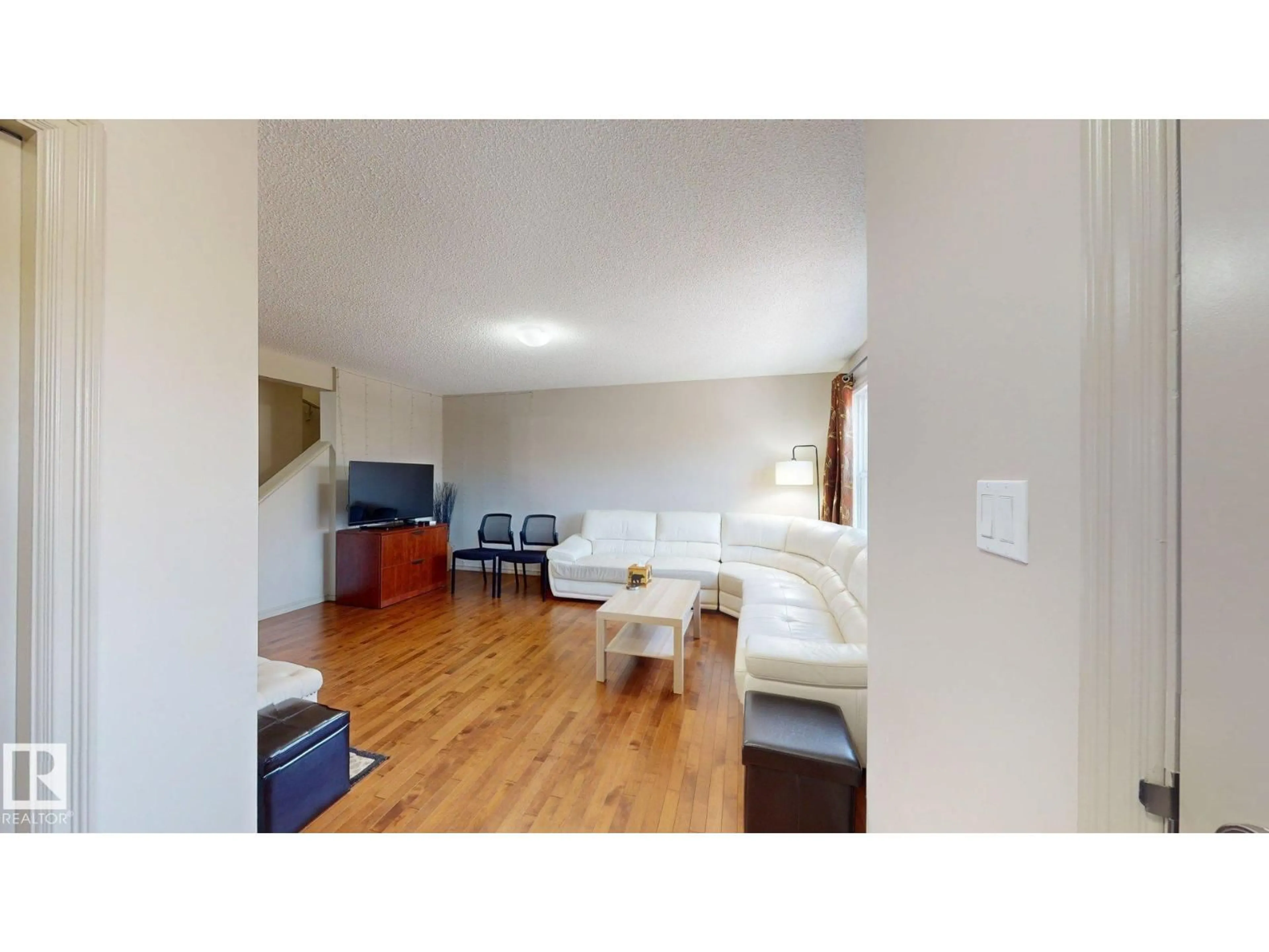 A pic of a room for 1708 62 ST, Edmonton Alberta T6X0W2