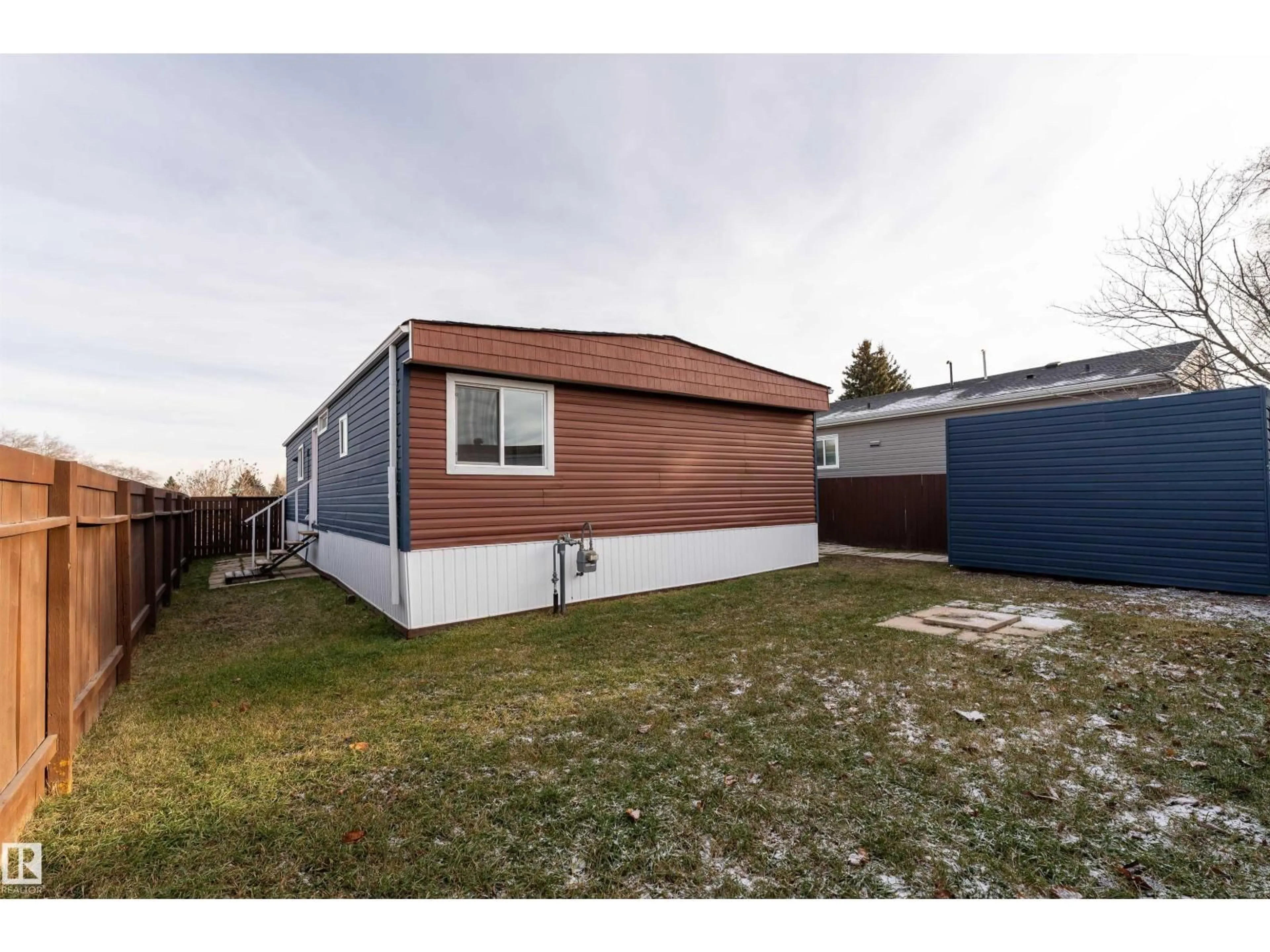 Shed for NW - 2001 WEST VIEW GR, Edmonton Alberta T5S1T6
