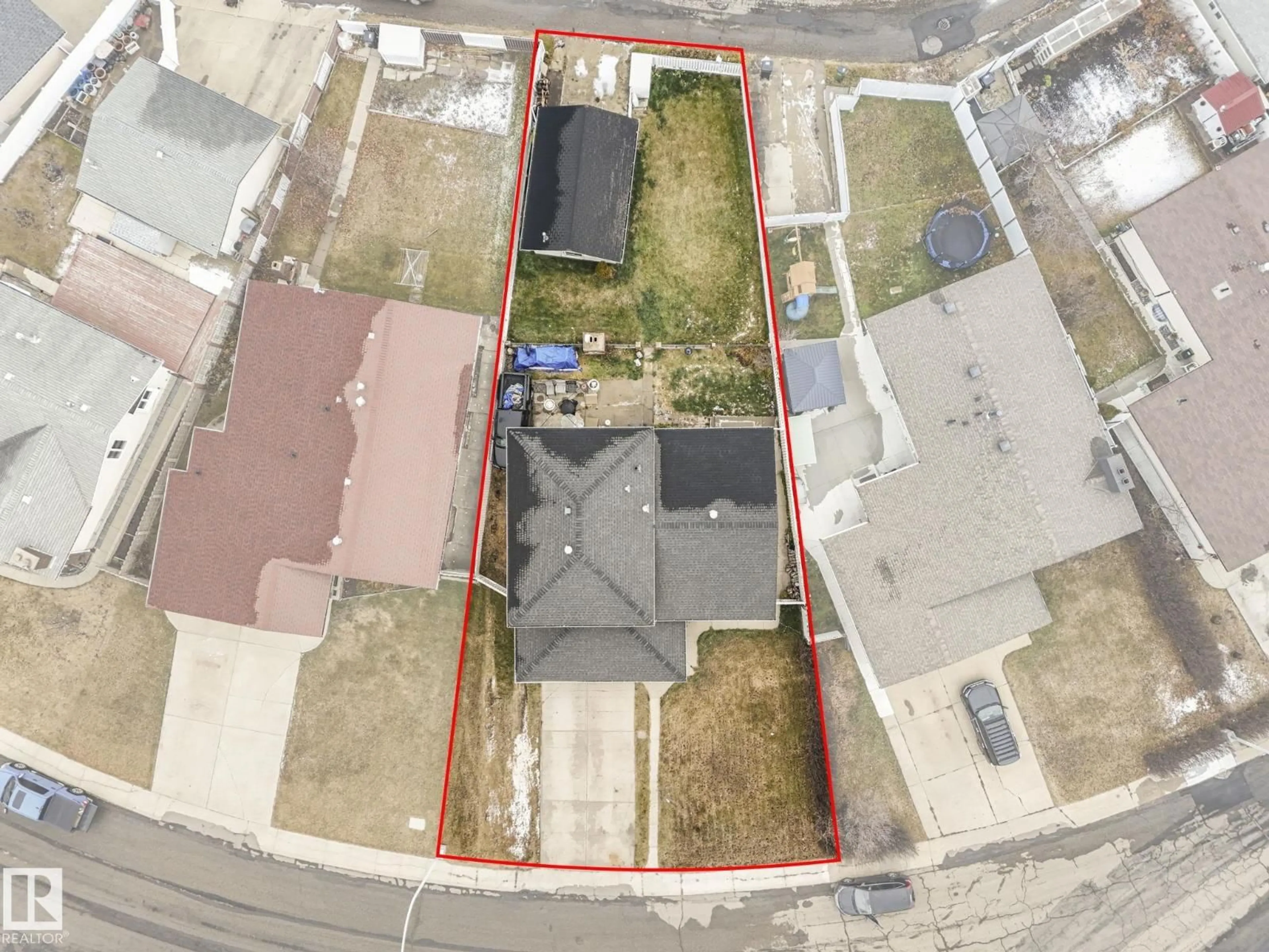 A pic from outside/outdoor area/front of a property/back of a property/a pic from drone, street for NW - 13903 95 ST, Edmonton Alberta T5E3Y6