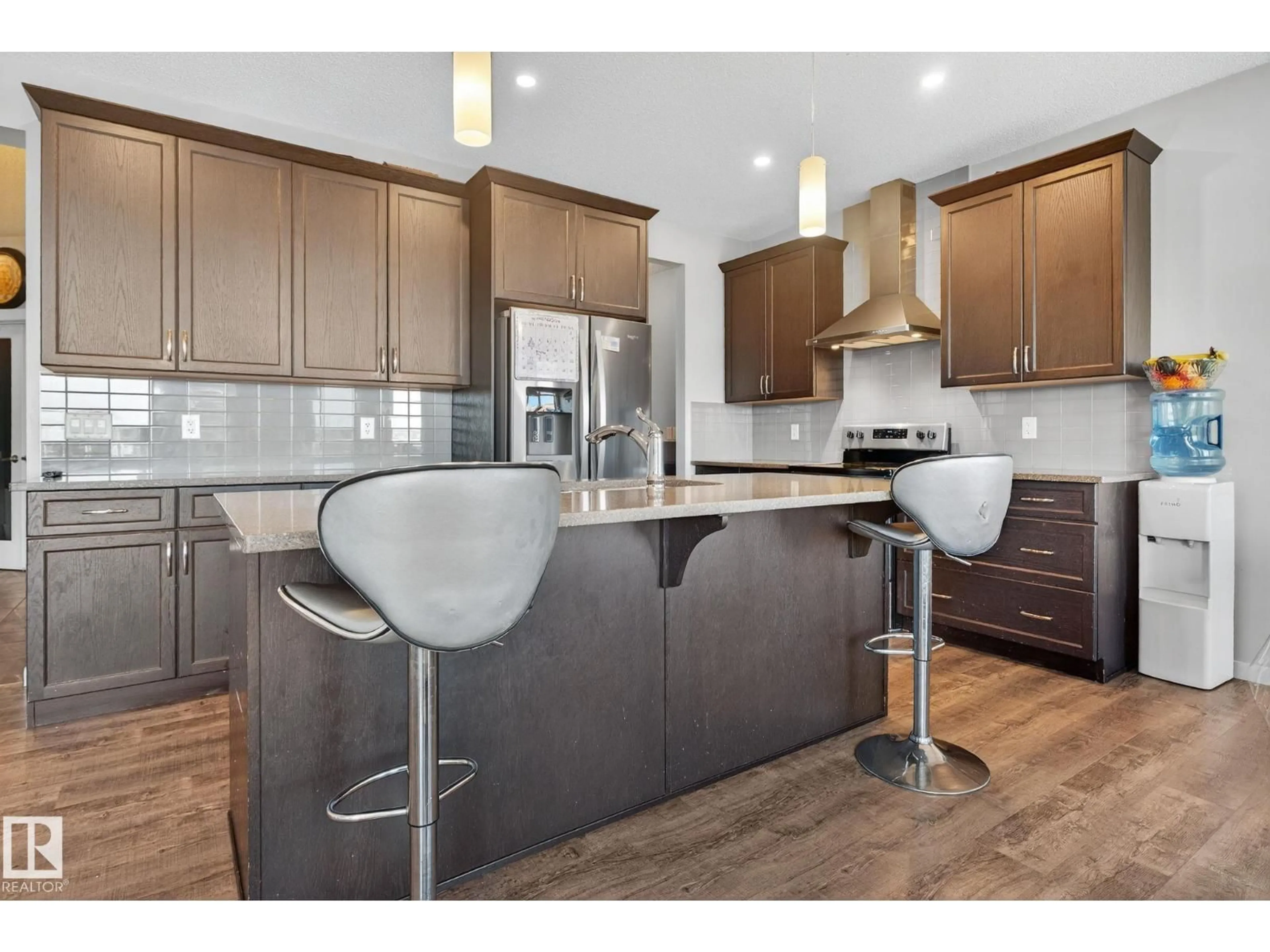 Open concept kitchen, unknown for SW - 2031 51 ST, Edmonton Alberta T6X1Z8