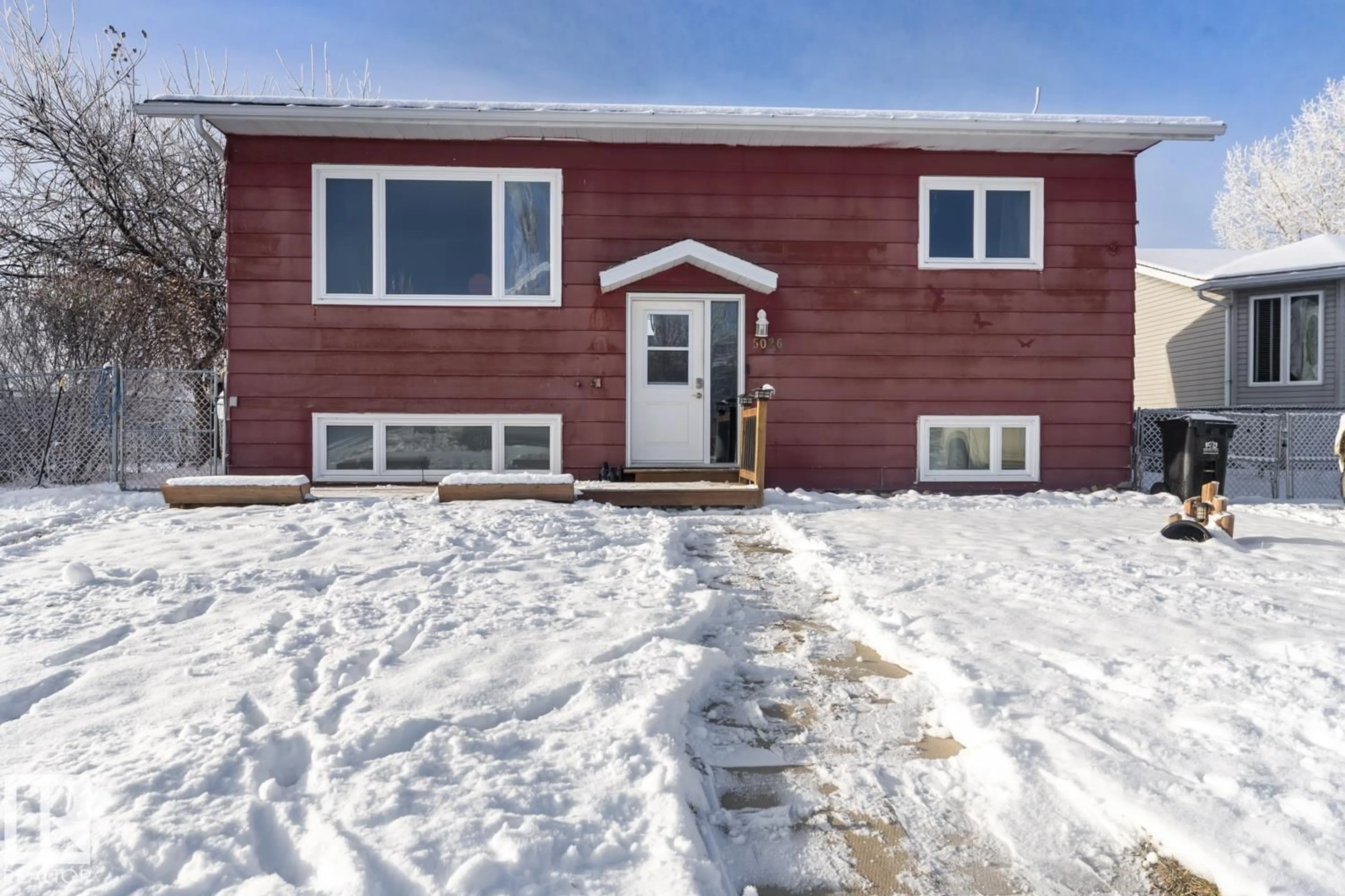 Unknown for 5026 49 ST, Fort Kent Alberta T0A1H0