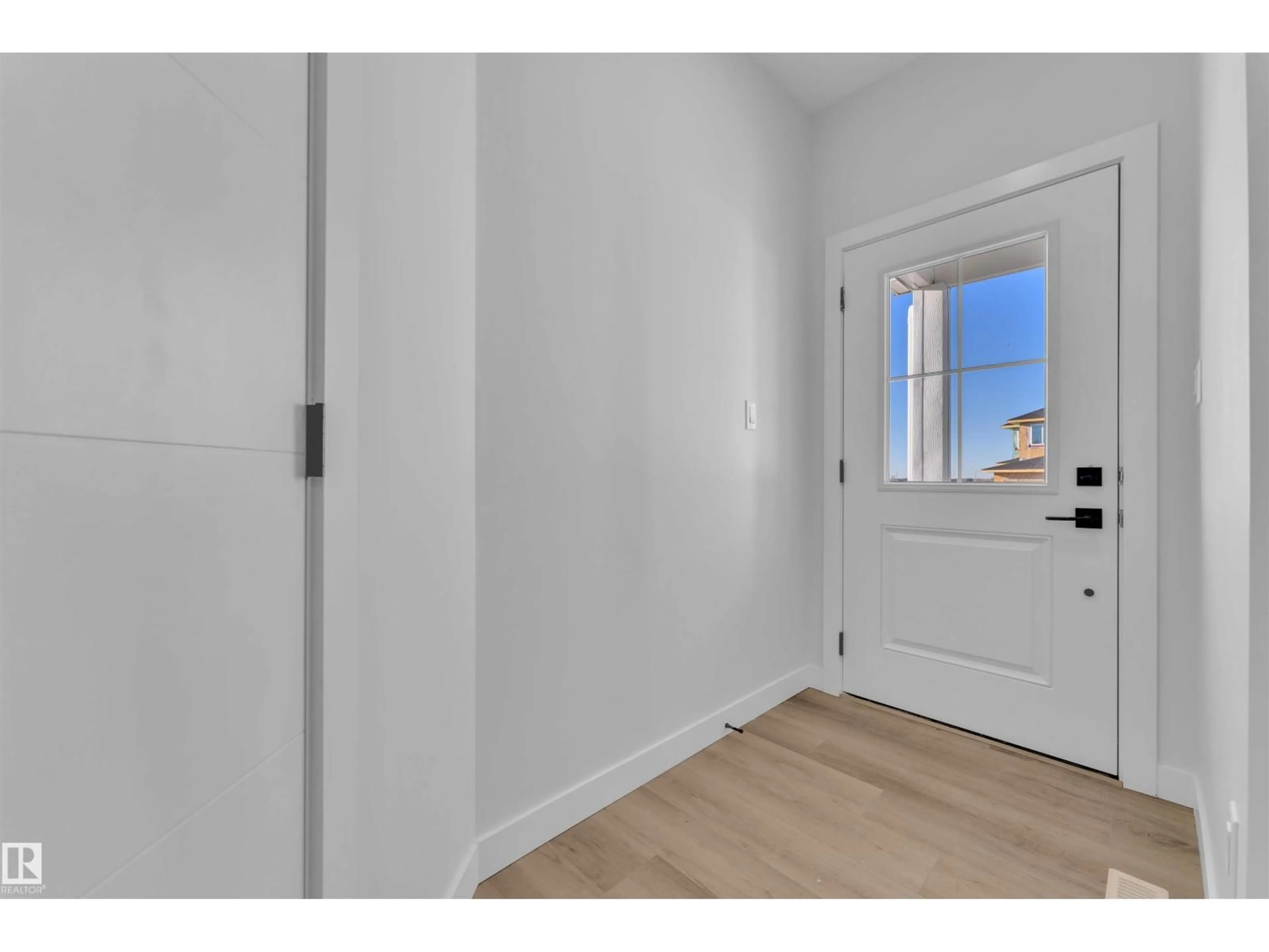 Indoor entryway for 236 CRYSTAL CREEK DR, Leduc Alberta T9E0X6