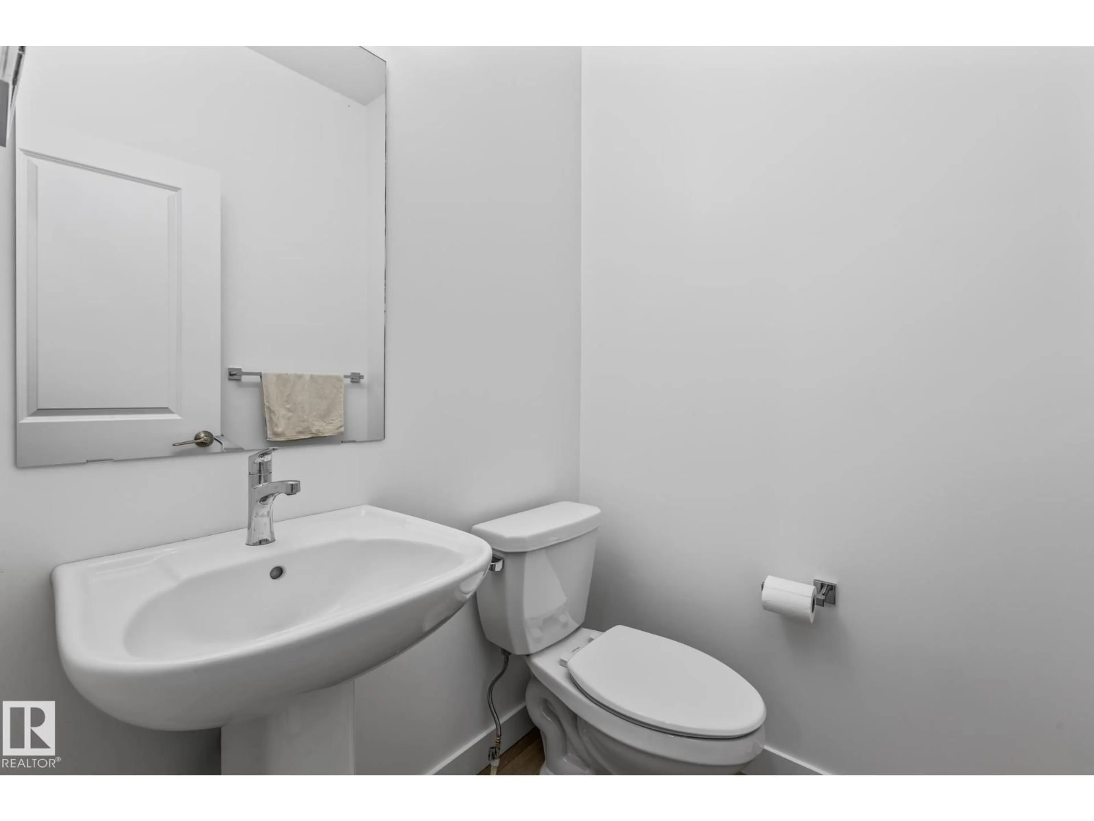 Standard bathroom, floor is not visible for 129 ELM ST, Fort Saskatchewan Alberta T8L0X8