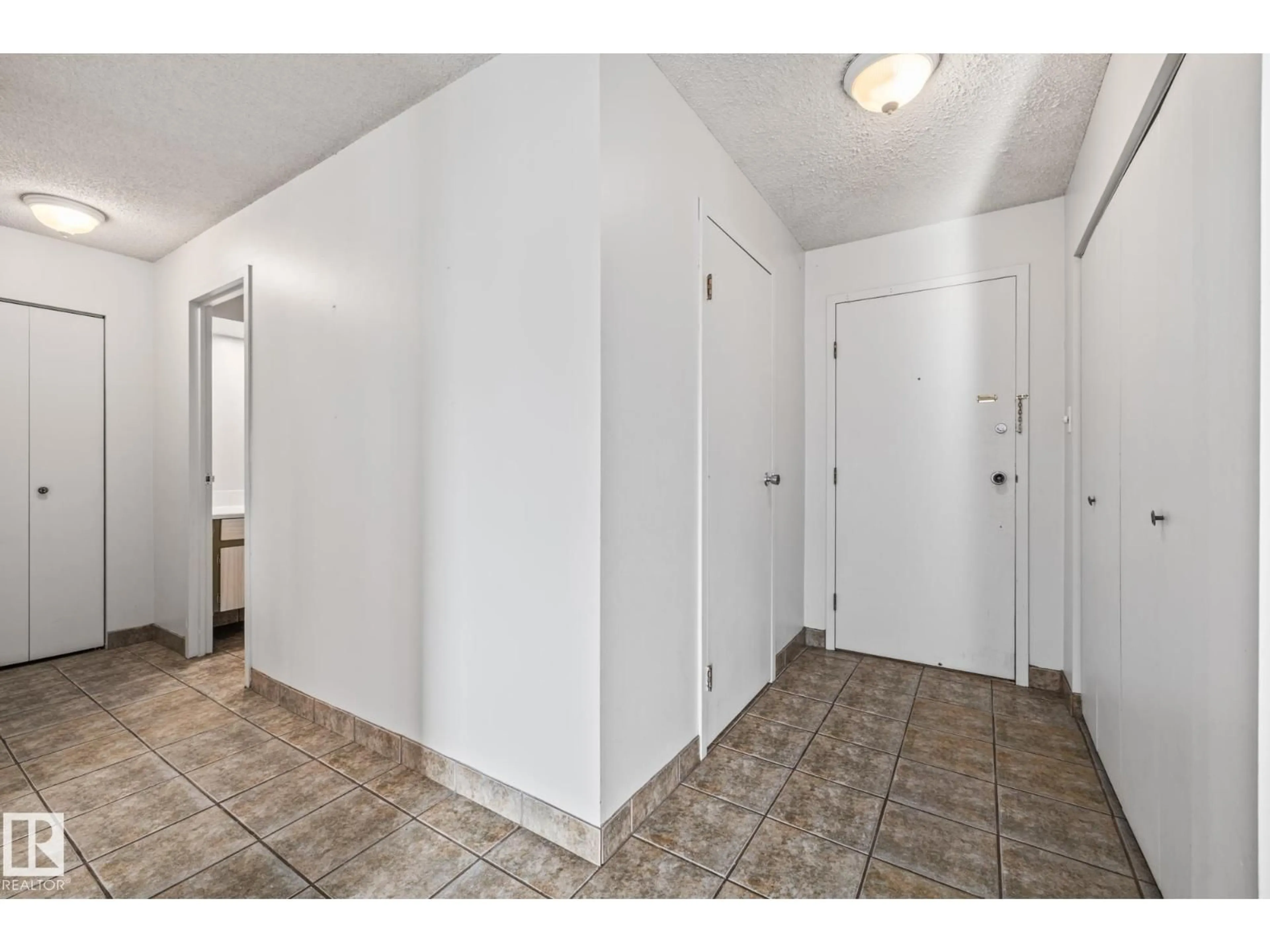 Unknown for NW - 10015 119 ST, Edmonton Alberta T5K1Y7