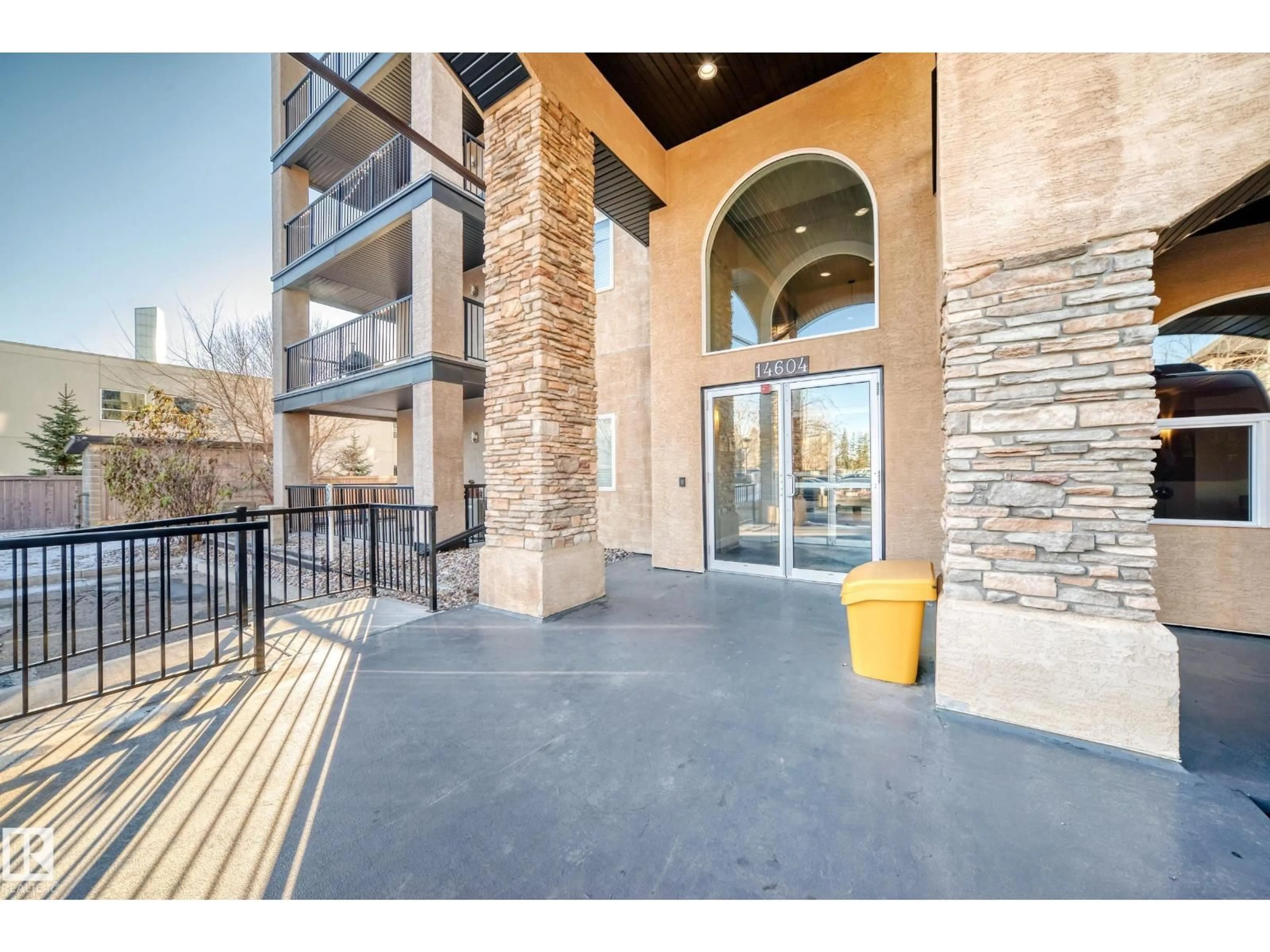 Indoor foyer for 108 - 14604 125 ST NW, Edmonton Alberta T5X0B4