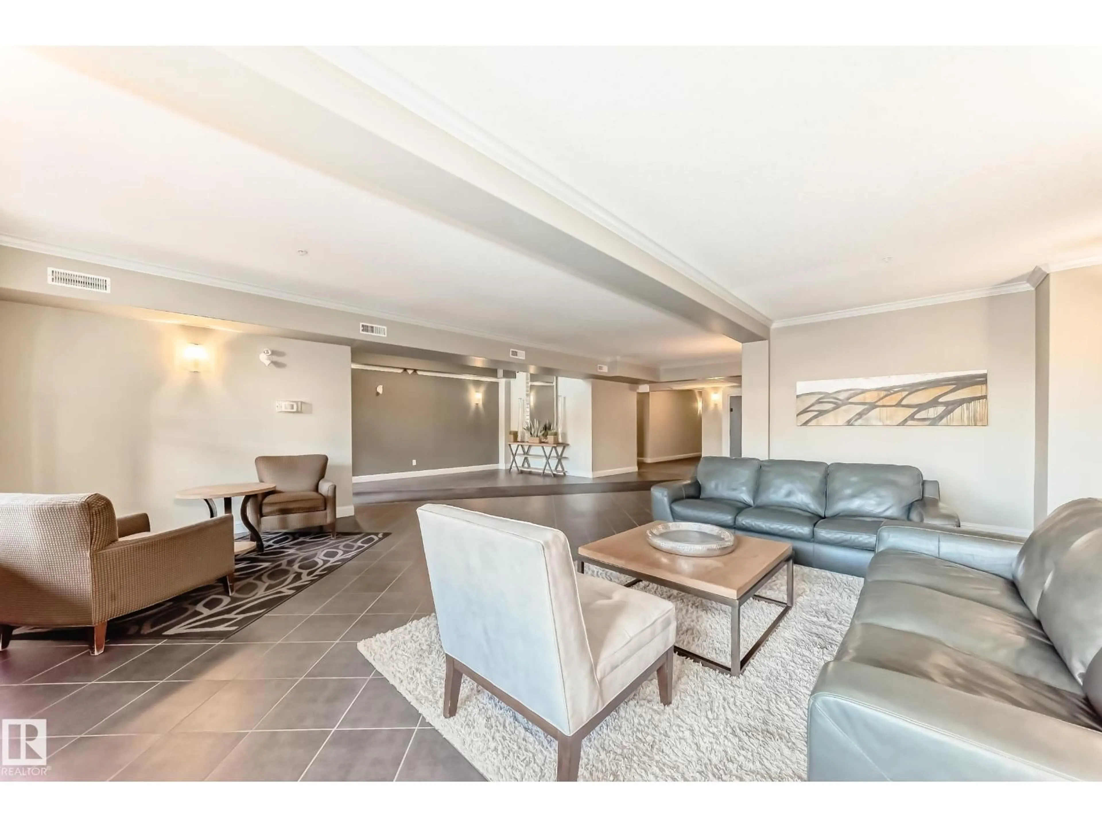 Lobby for 108 - 14604 125 ST NW, Edmonton Alberta T5X0B4