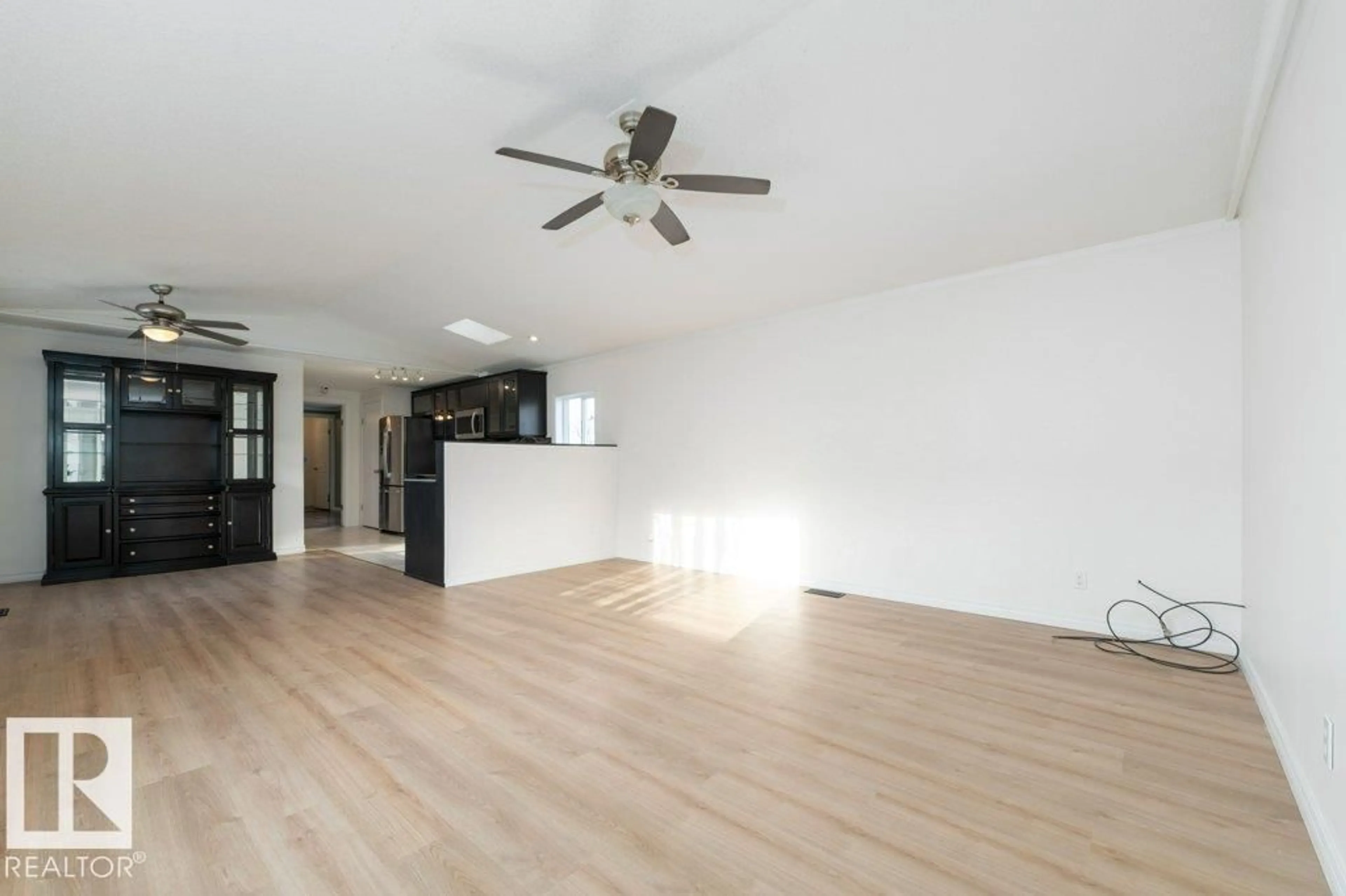 A pic of a room for 1506 LAKEVIEW ROAD, Sherwood Park Alberta T8H1M1