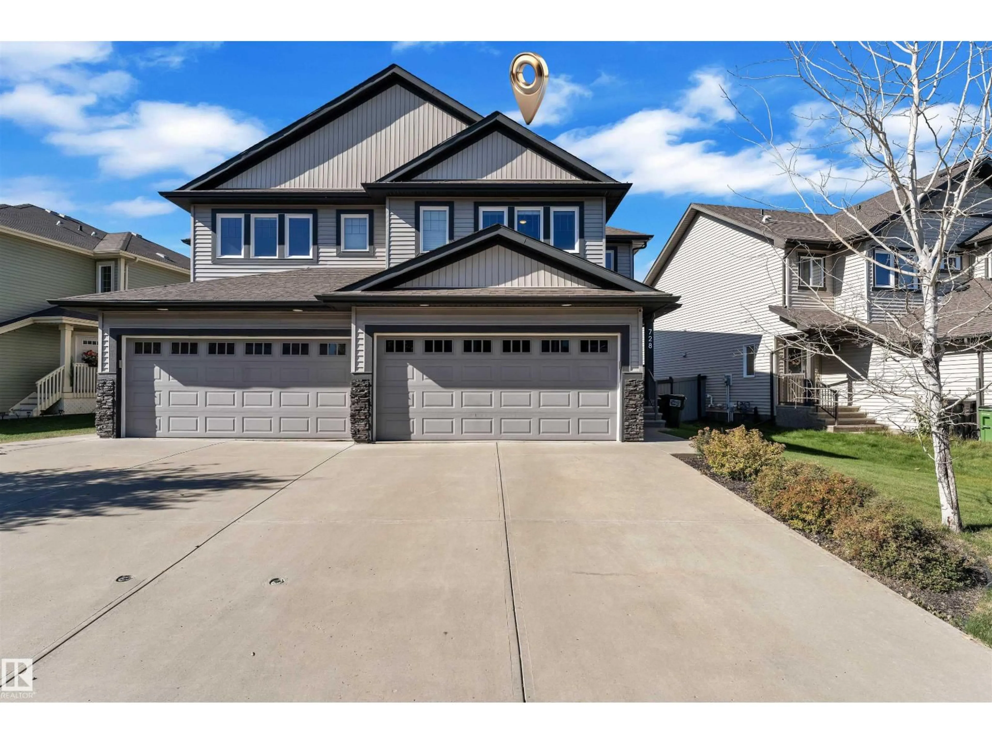 Indoor garage for 728 177 ST, Edmonton Alberta T6W2W1
