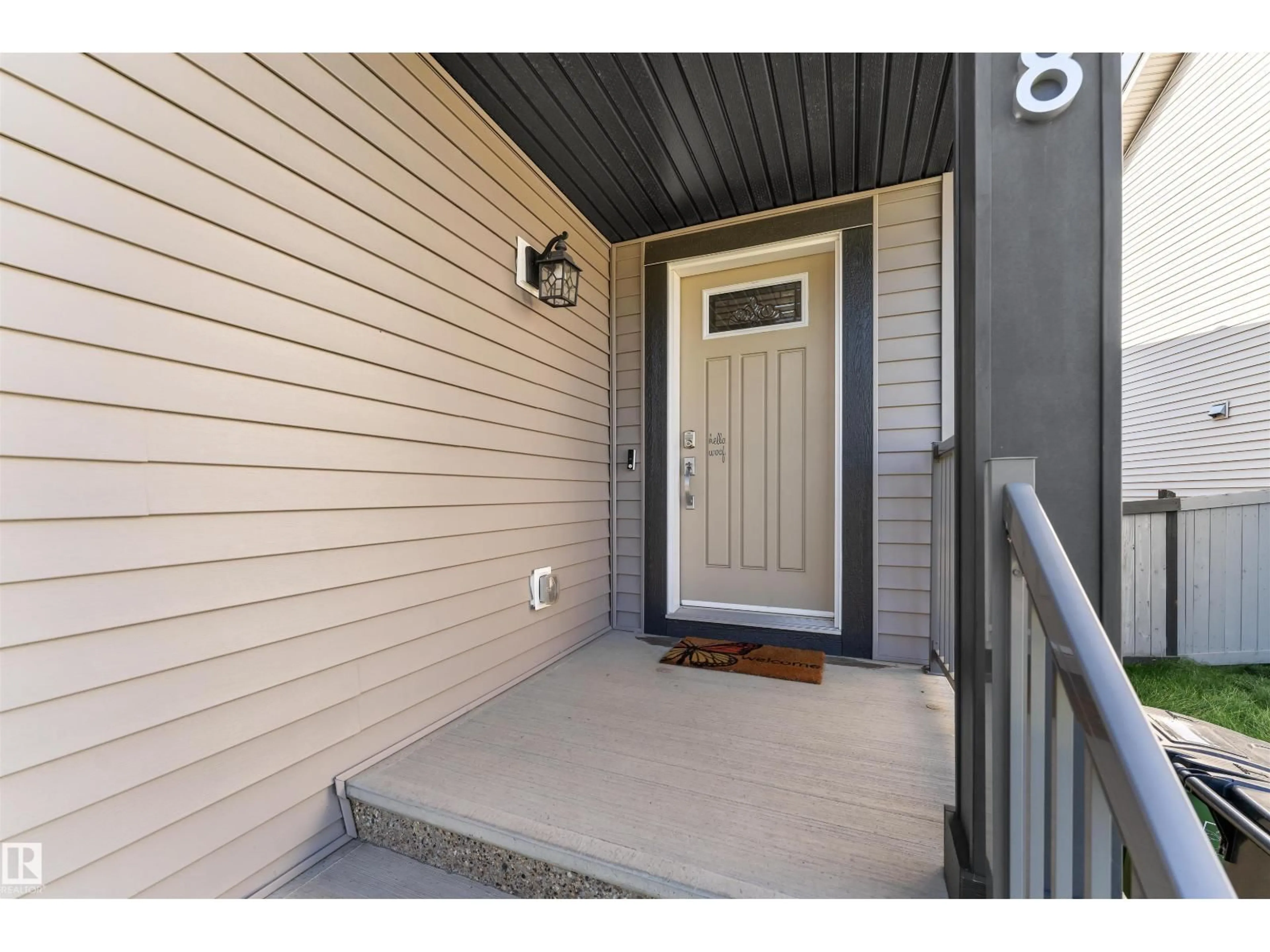 Indoor entryway for 728 177 ST, Edmonton Alberta T6W2W1