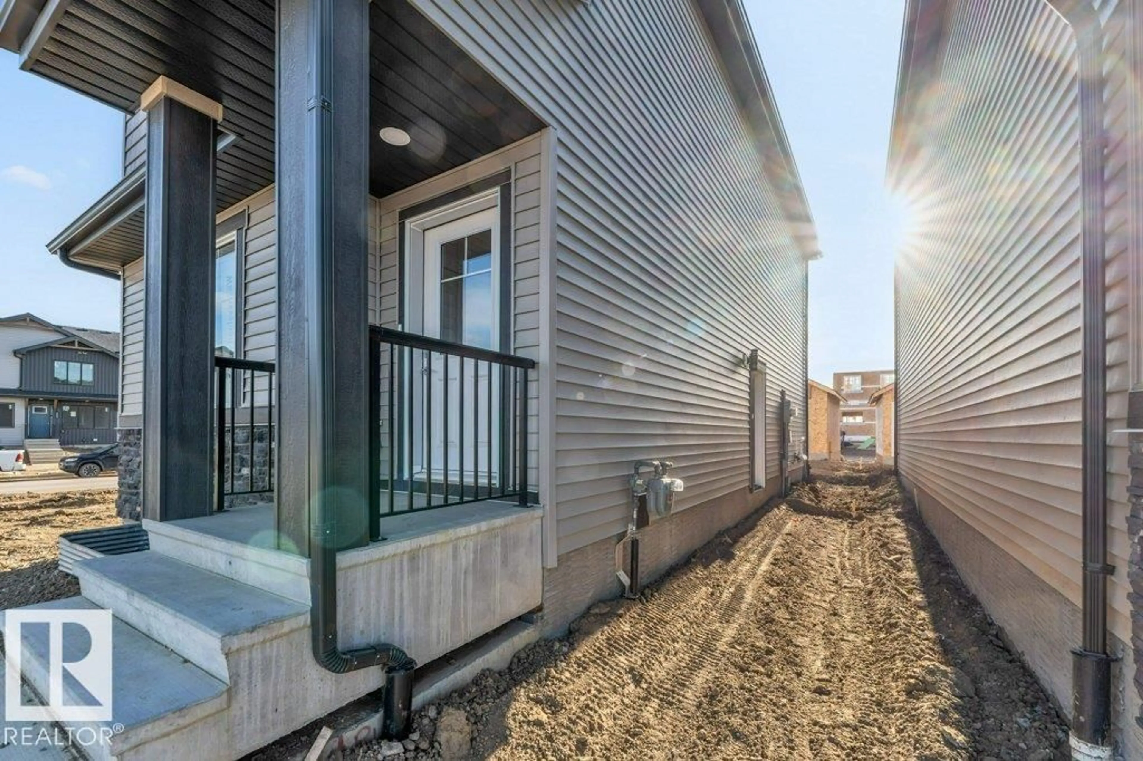 Patio, street for 1007 ASTER BV, Edmonton Alberta T6T2W8