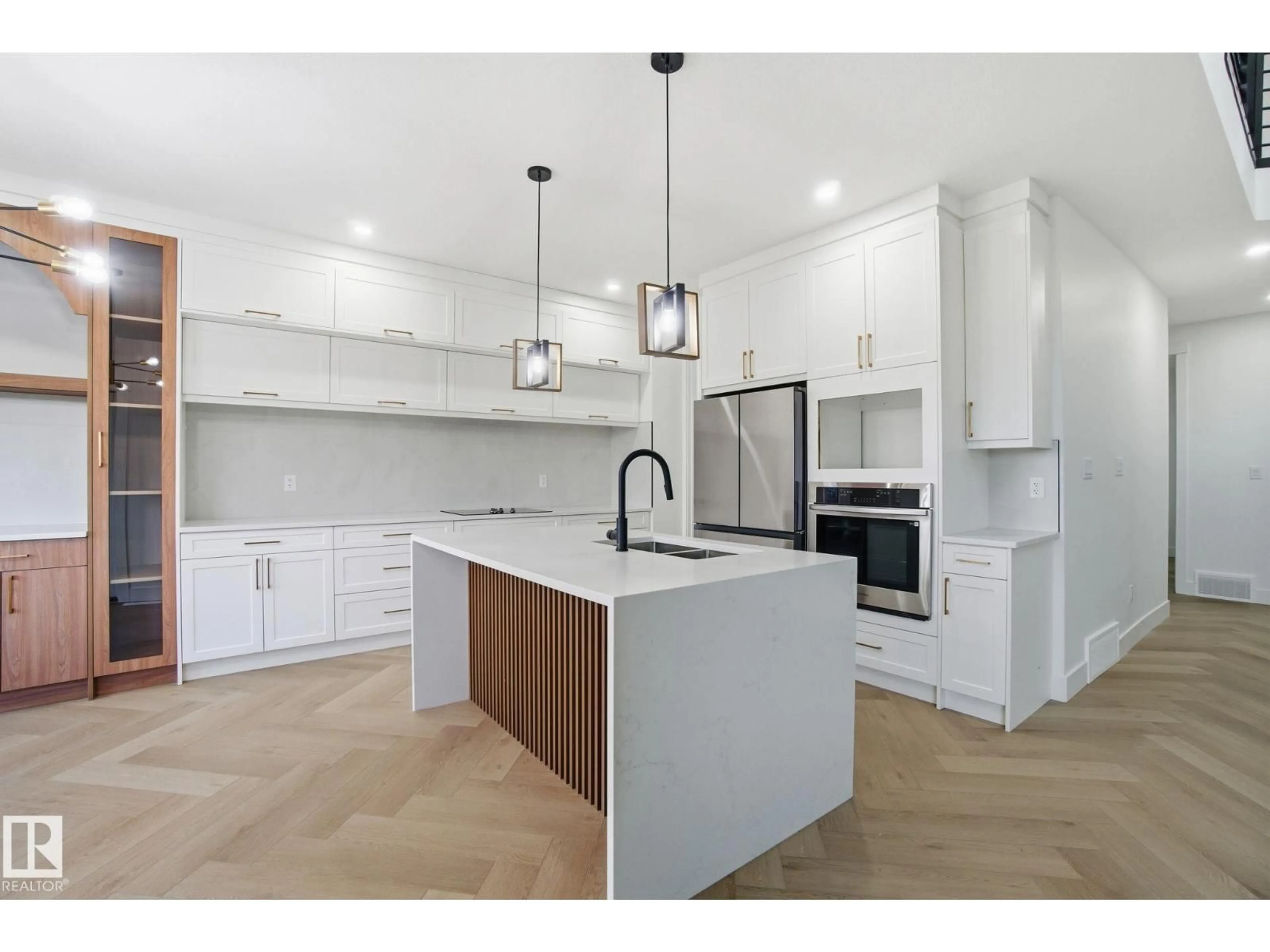 Open concept kitchen, unknown for 3309 CHERNOWSKI WY, Edmonton Alberta T6W5H2