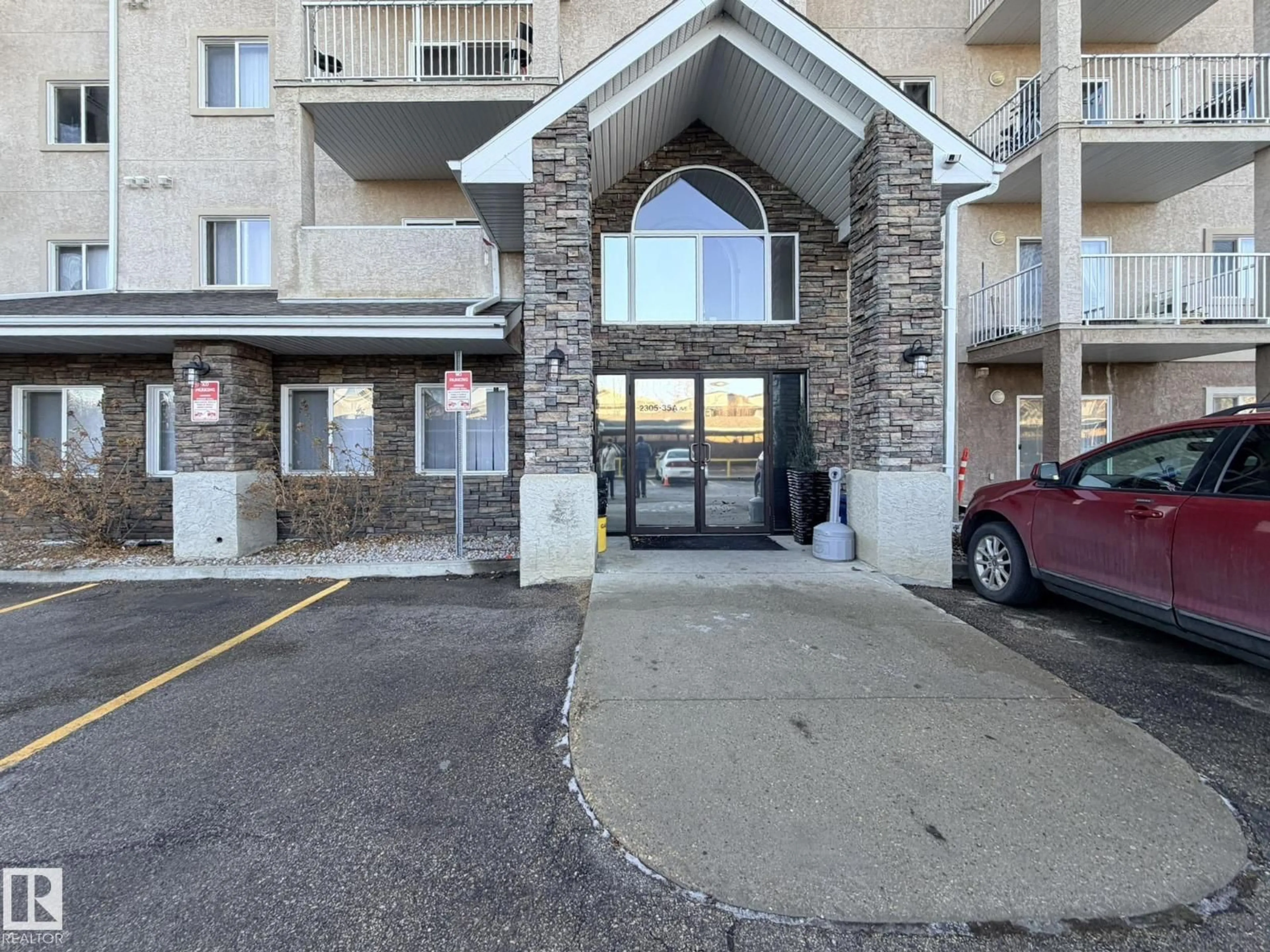 Indoor foyer for #227 - 2305 35A AV, Edmonton Alberta T6T1Z2