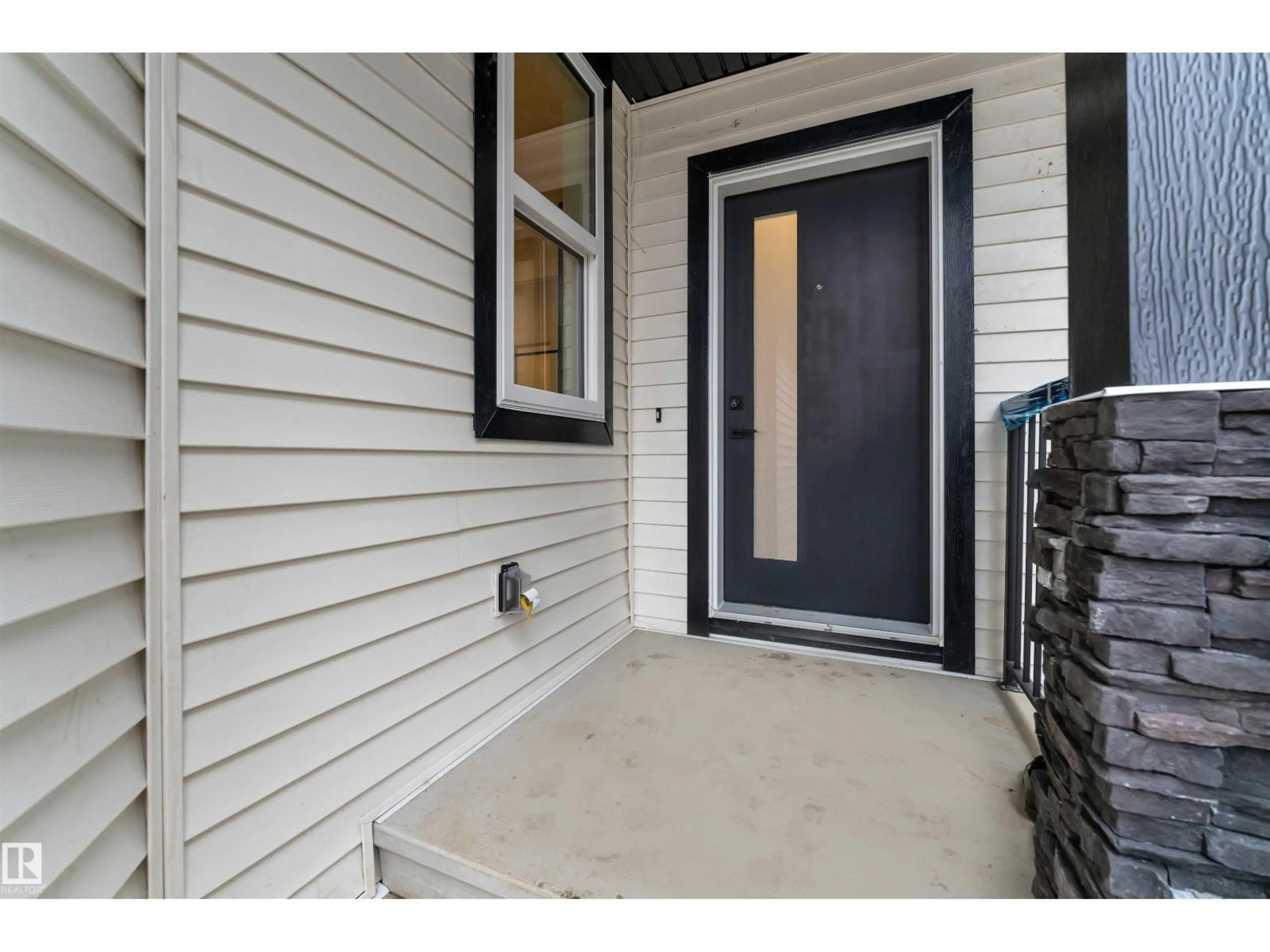 Indoor entryway for 21 AXELWOOD CR, Spruce Grove Alberta T7X3C6