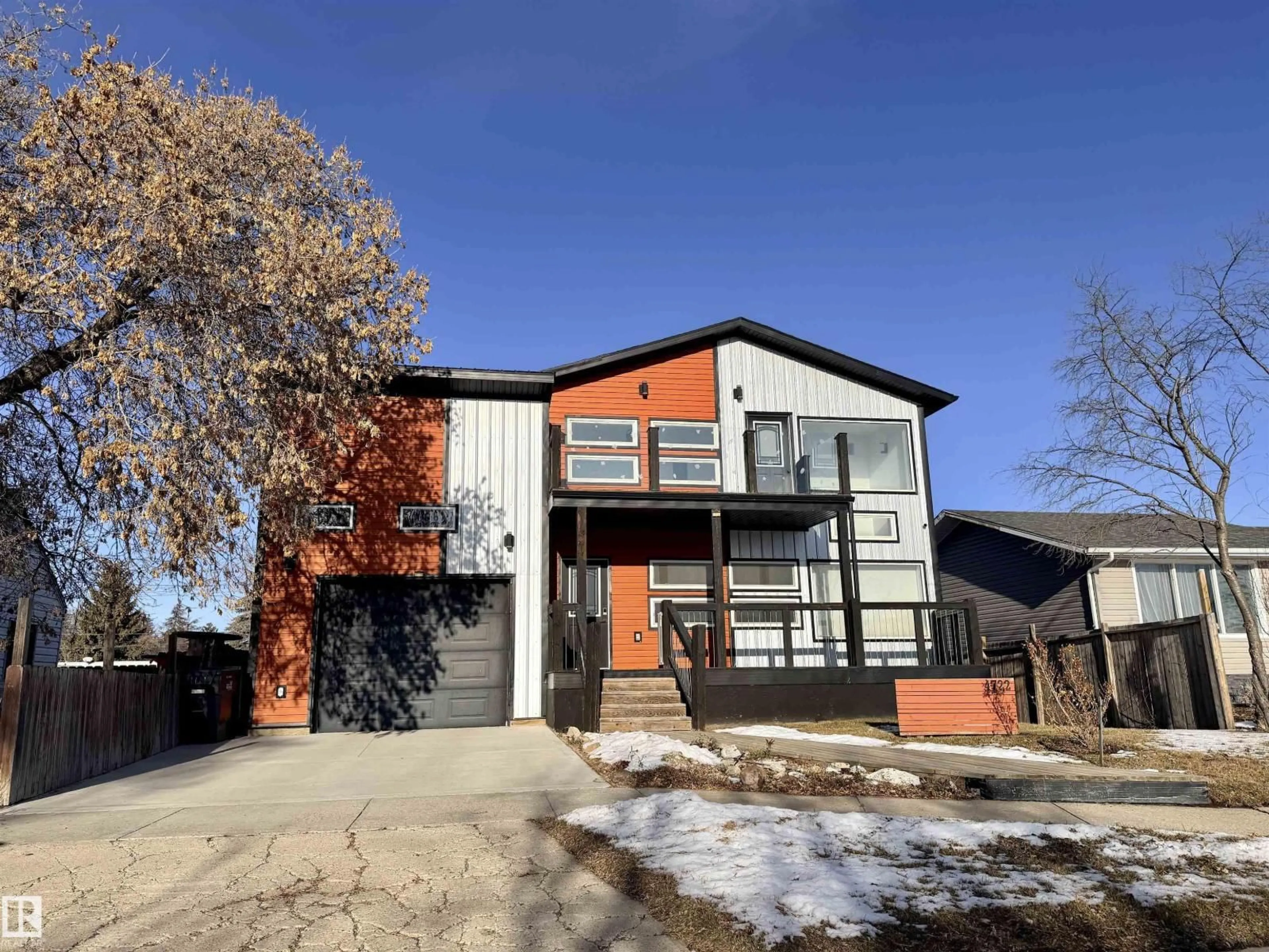 Home with brick exterior material, street for 4722 44 AV, St. Paul Town Alberta T0A3A3