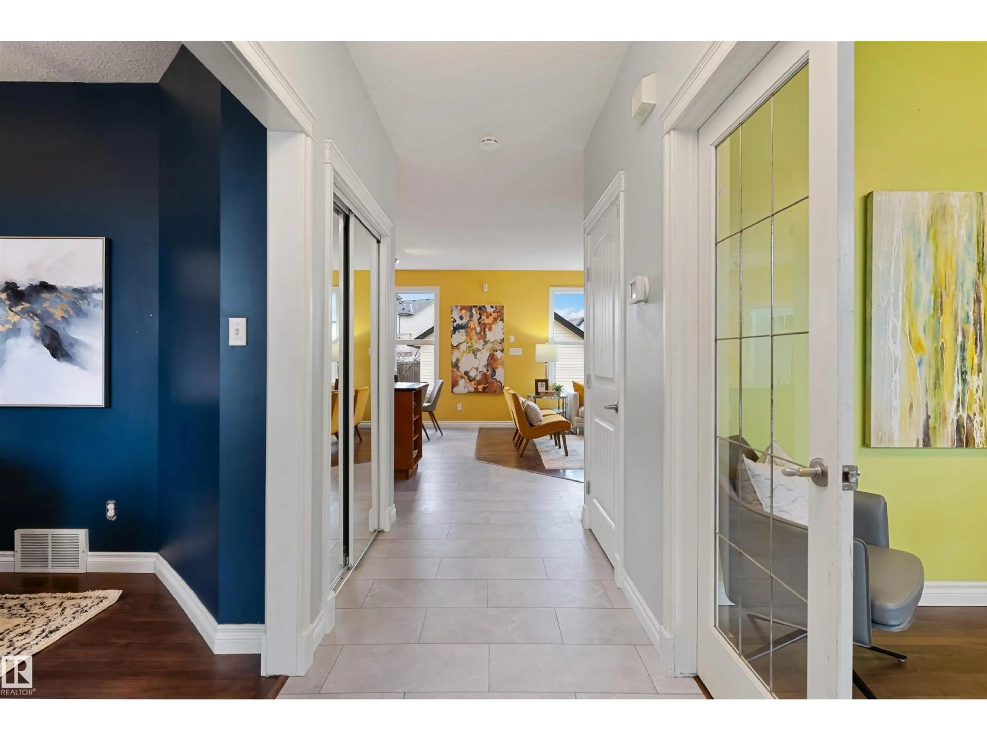 Indoor entryway for 4992 THIBAULT WY, Edmonton Alberta T6R0A5