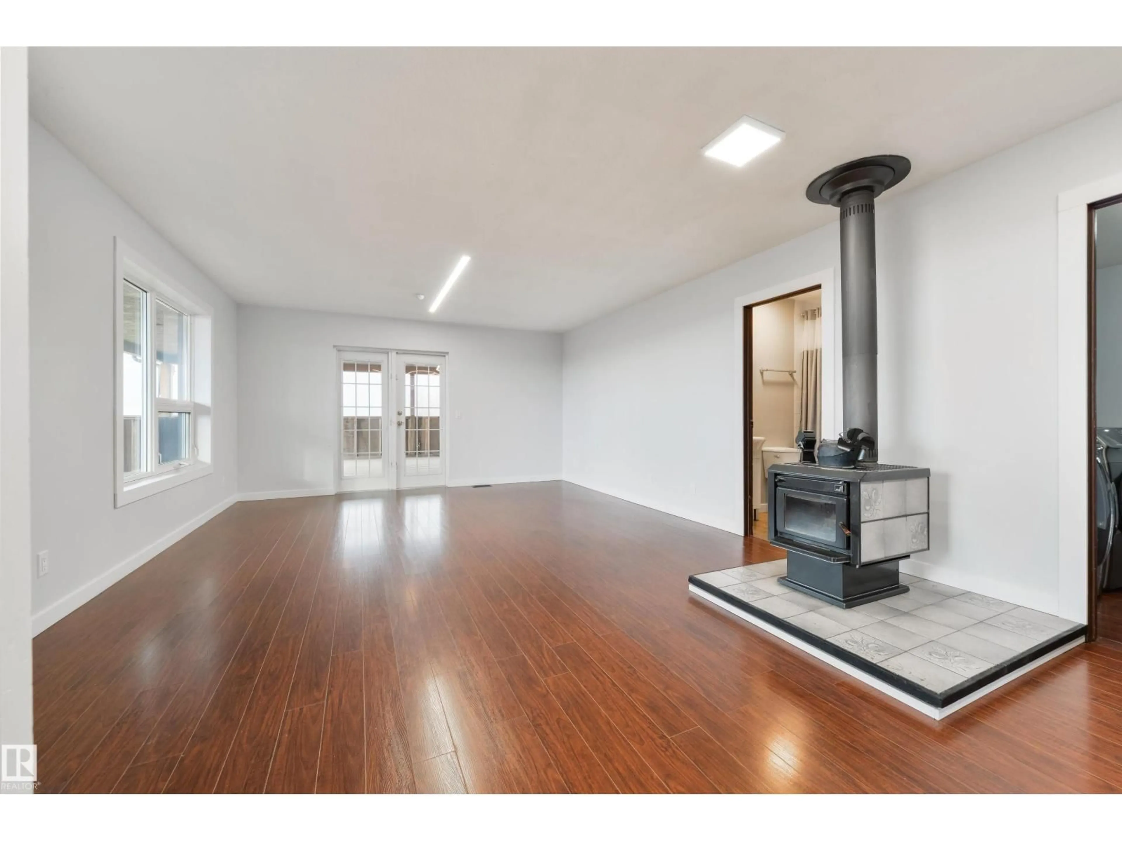 A pic of a room for 51328 RGE ROAD 24, Rural Parkland County Alberta T7Y2K4