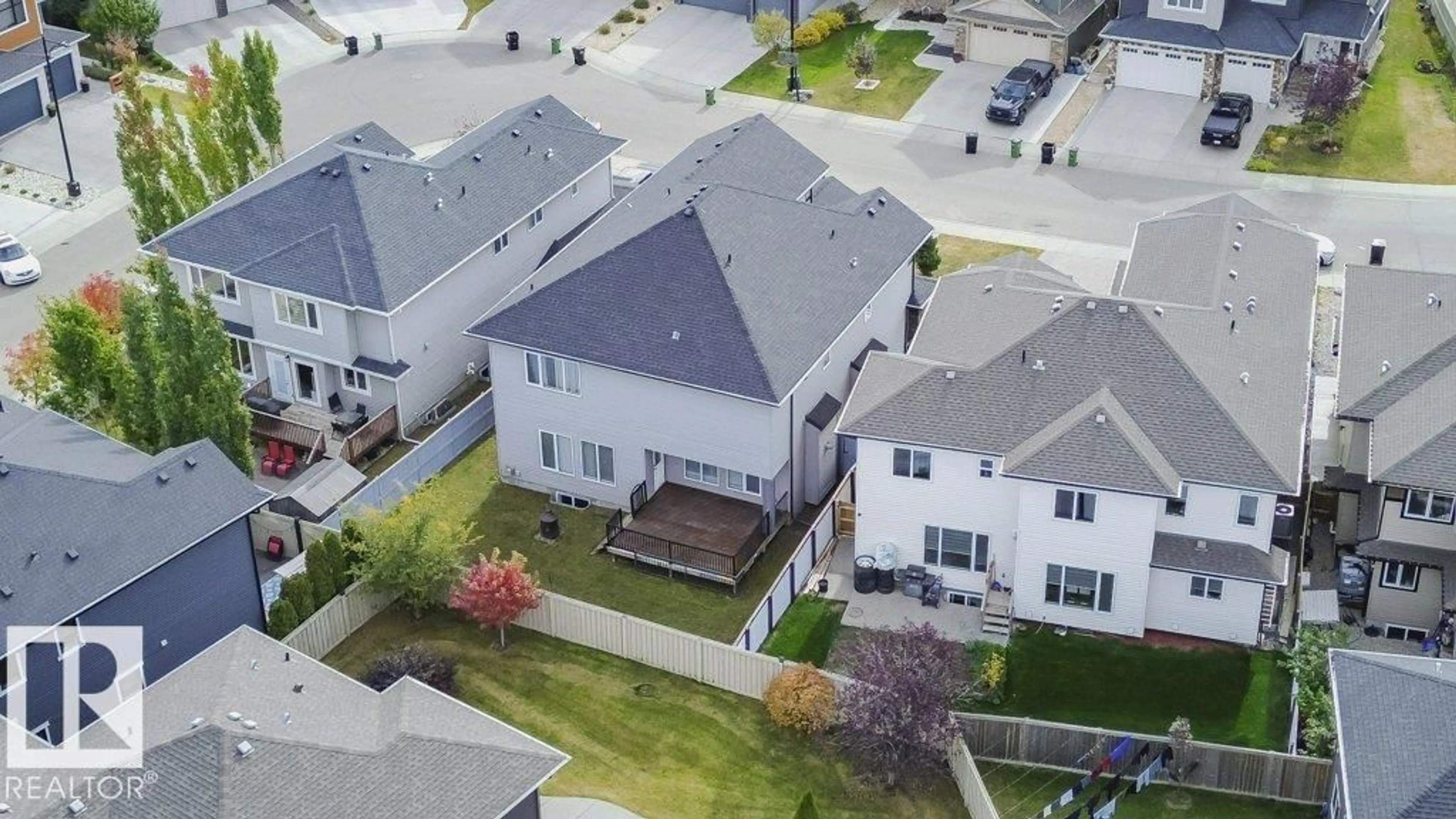 A pic from outside/outdoor area/front of a property/back of a property/a pic from drone, street for SW - 2453 ASHCRAFT CR, Edmonton Alberta T6W2N1