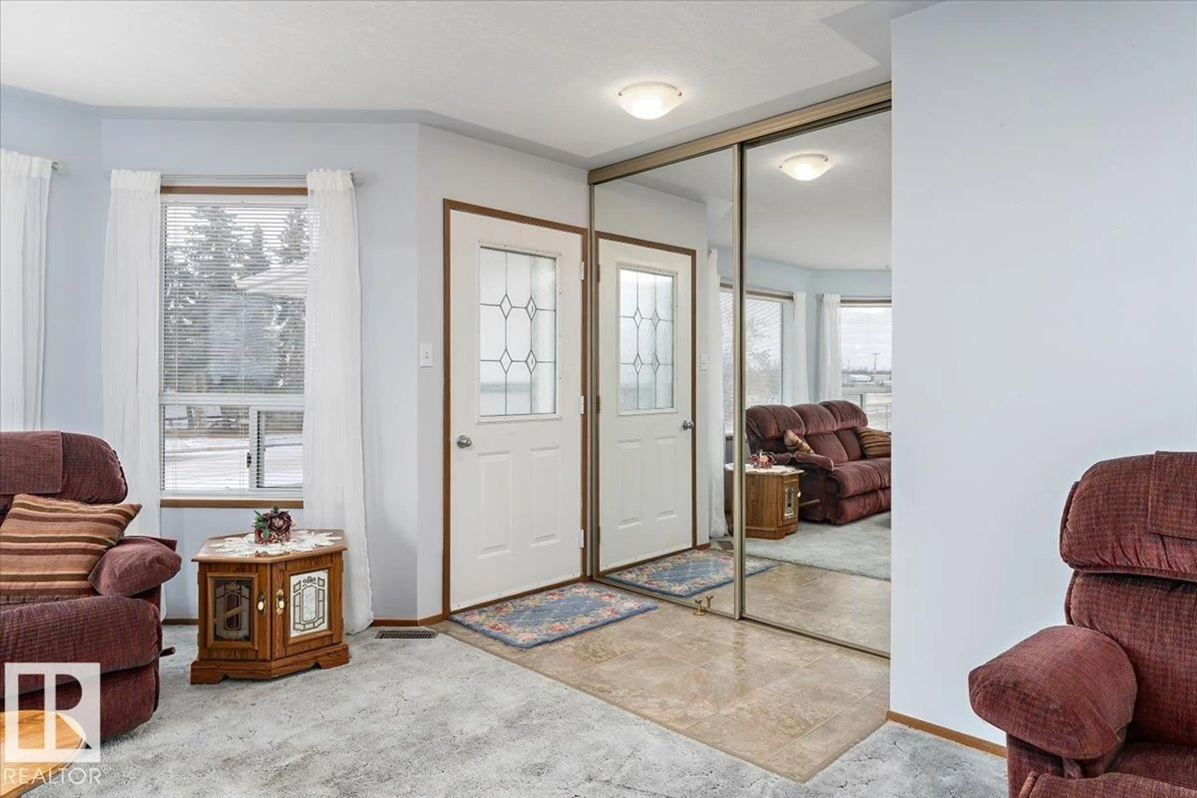 Indoor entryway for 4804 52 AV, Tofield Alberta T0B4J0