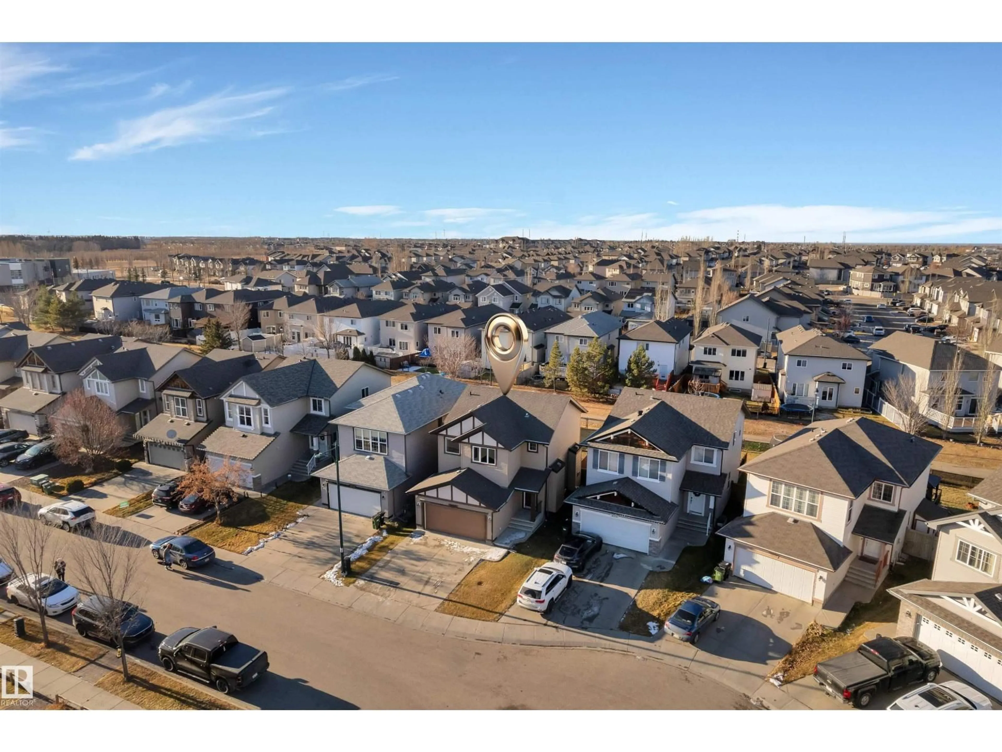 A pic from outside/outdoor area/front of a property/back of a property/a pic from drone, street for 3650 13 ST, Edmonton Alberta T6J0J5