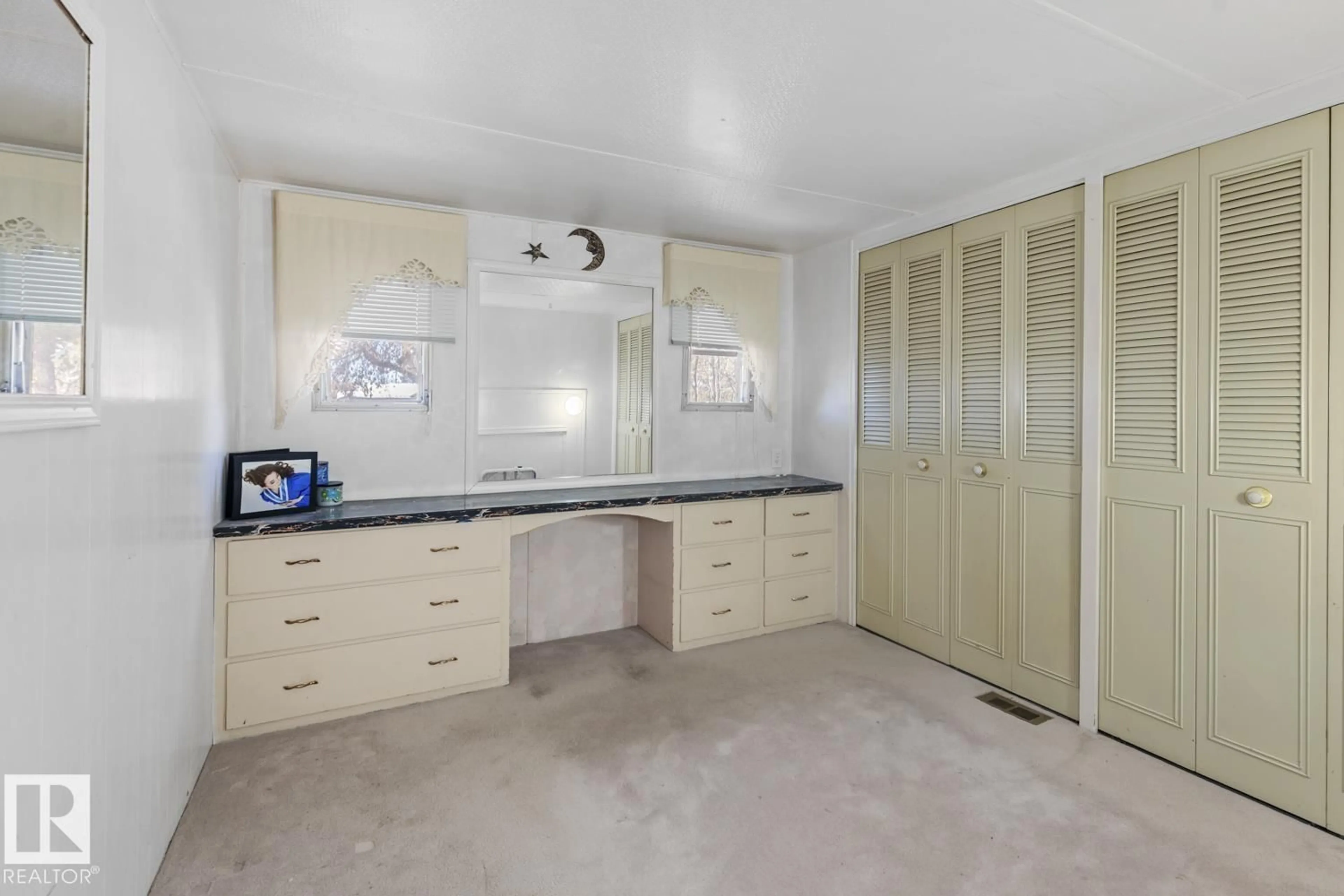 Standard kitchen, unknown for 5321 57 ST, Cold Lake Alberta T9M1R9