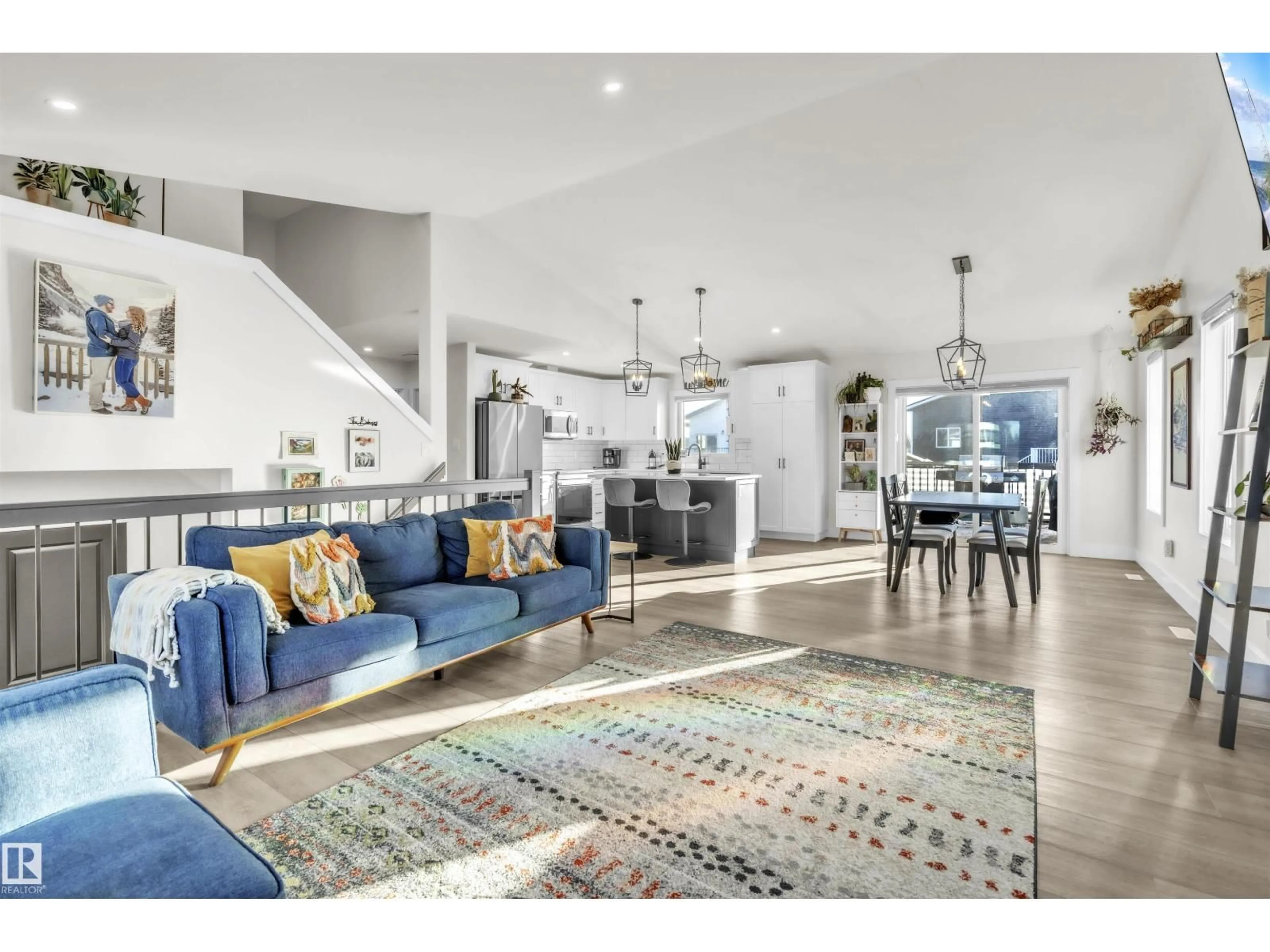 Unknown for 319 WATERTON WY, Cold Lake Alberta T8M0L4