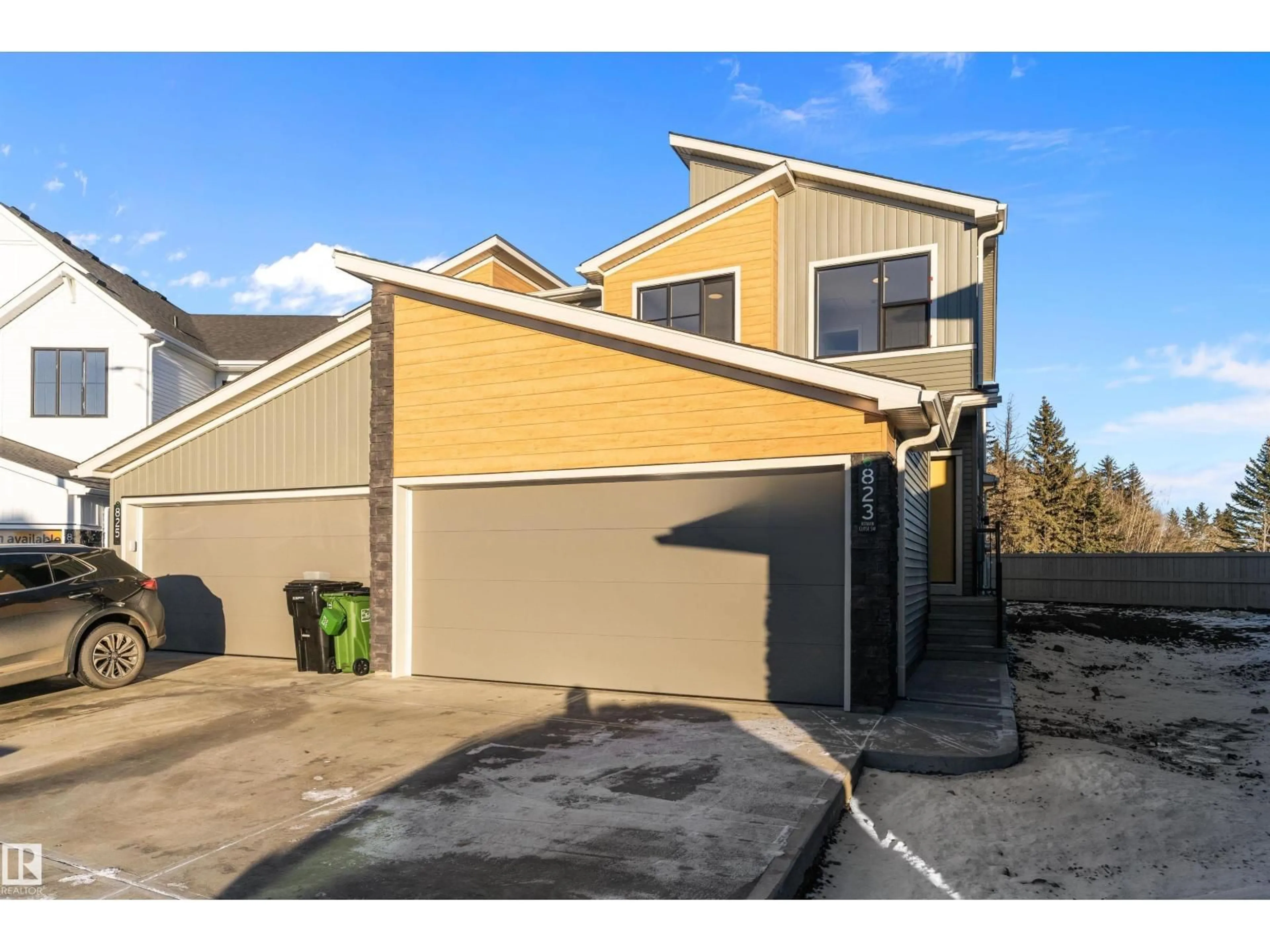 Unknown for 823 ROWAN CL, Edmonton Alberta T6X1A2