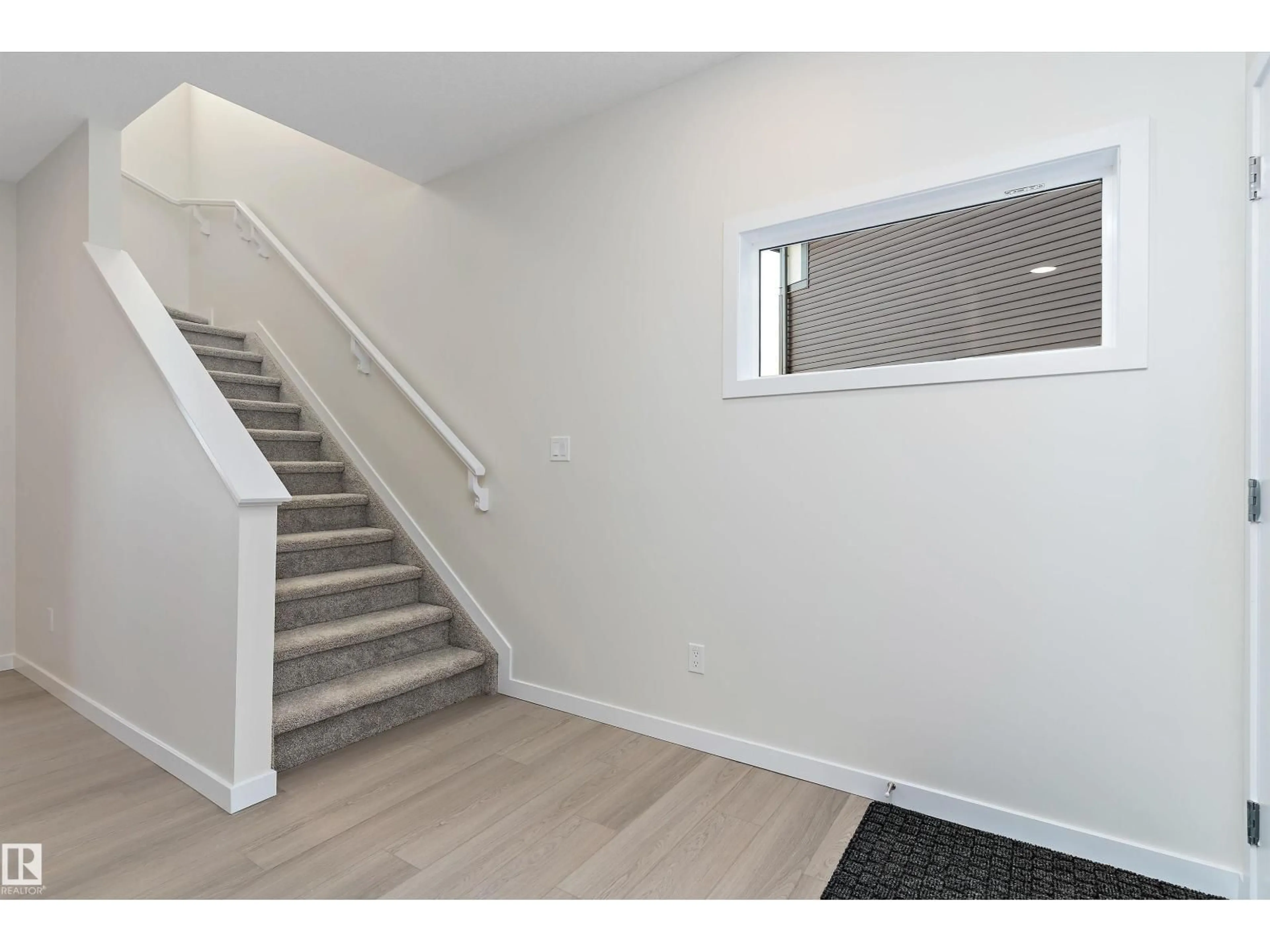 Unknown for 823 ROWAN CL, Edmonton Alberta T6X1A2