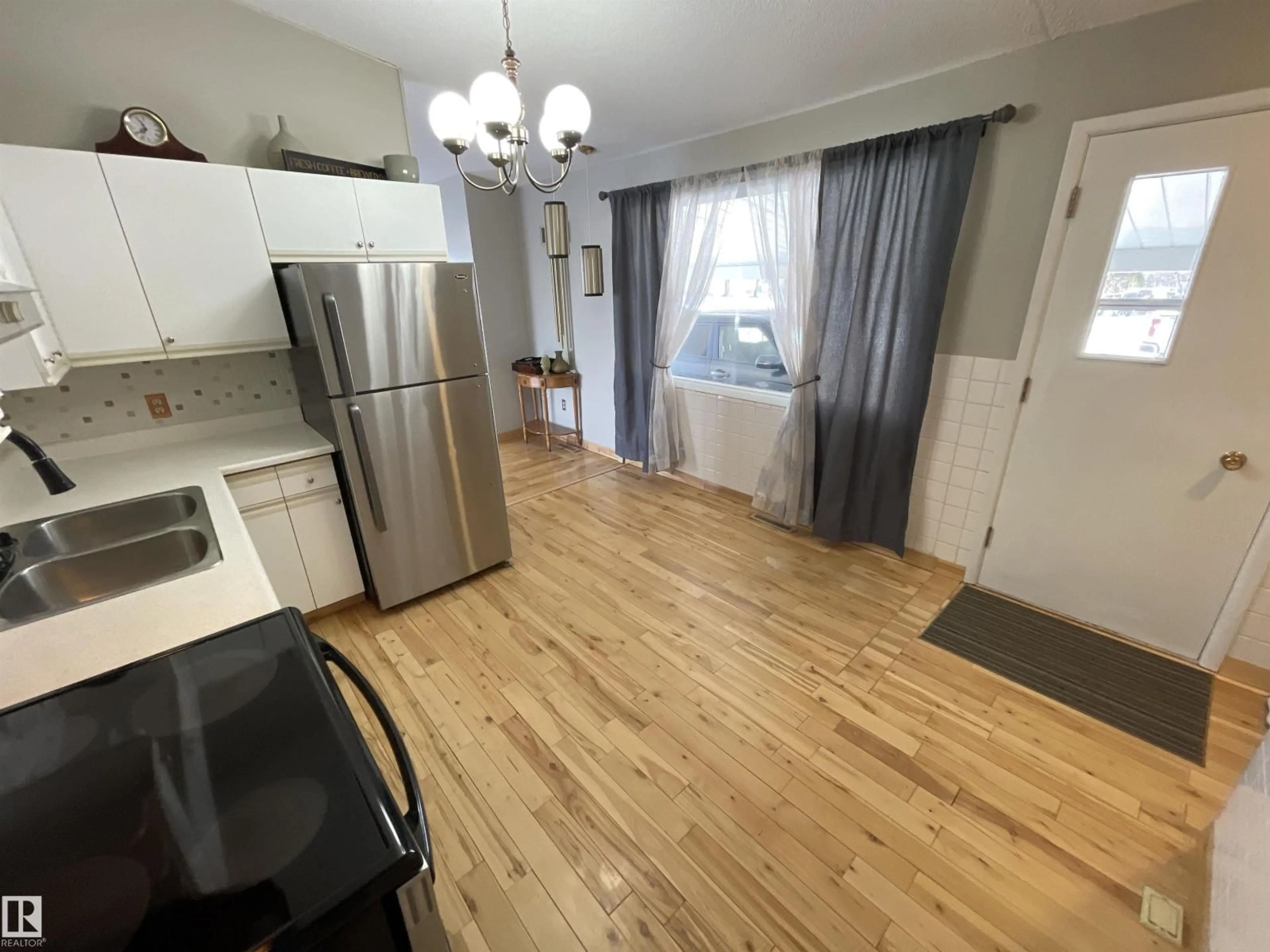 A pic of a room for 4902 55 ST, Bonnyville Town Alberta T9N1Z5