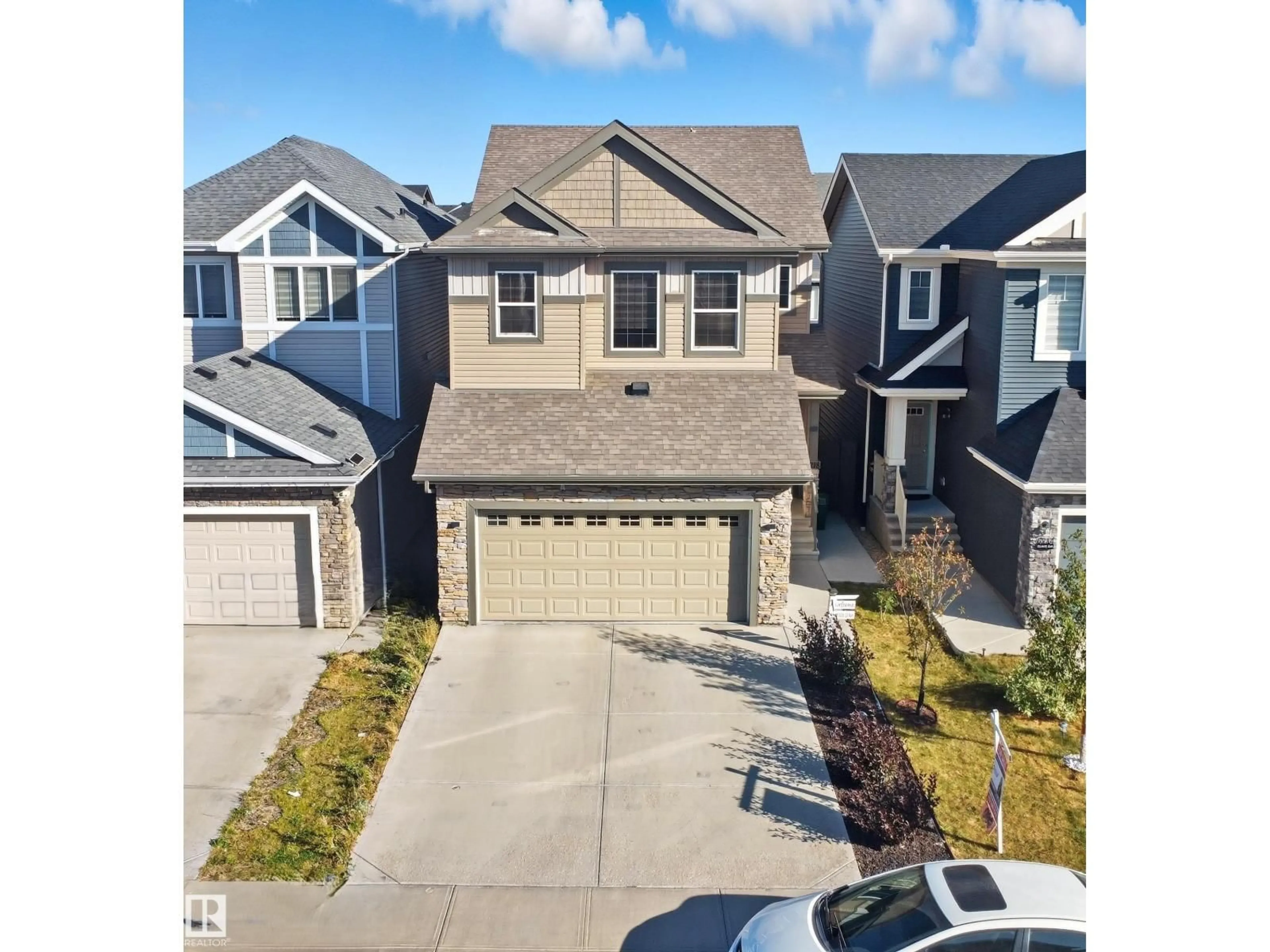 A pic from outside/outdoor area/front of a property/back of a property/a pic from drone, street for SW - 5218 23 AV, Edmonton Alberta T6X2X4