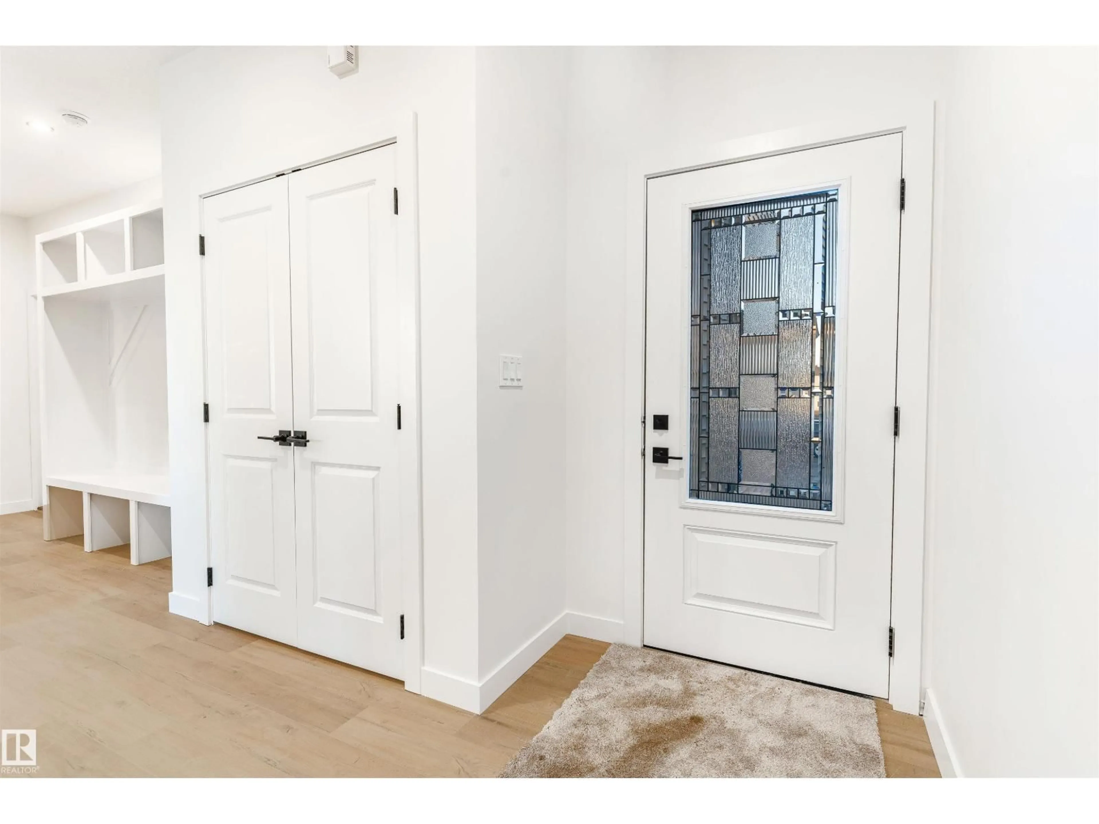 Indoor entryway for 8 AXELWOOD CR, Spruce Grove Alberta T7X4G4