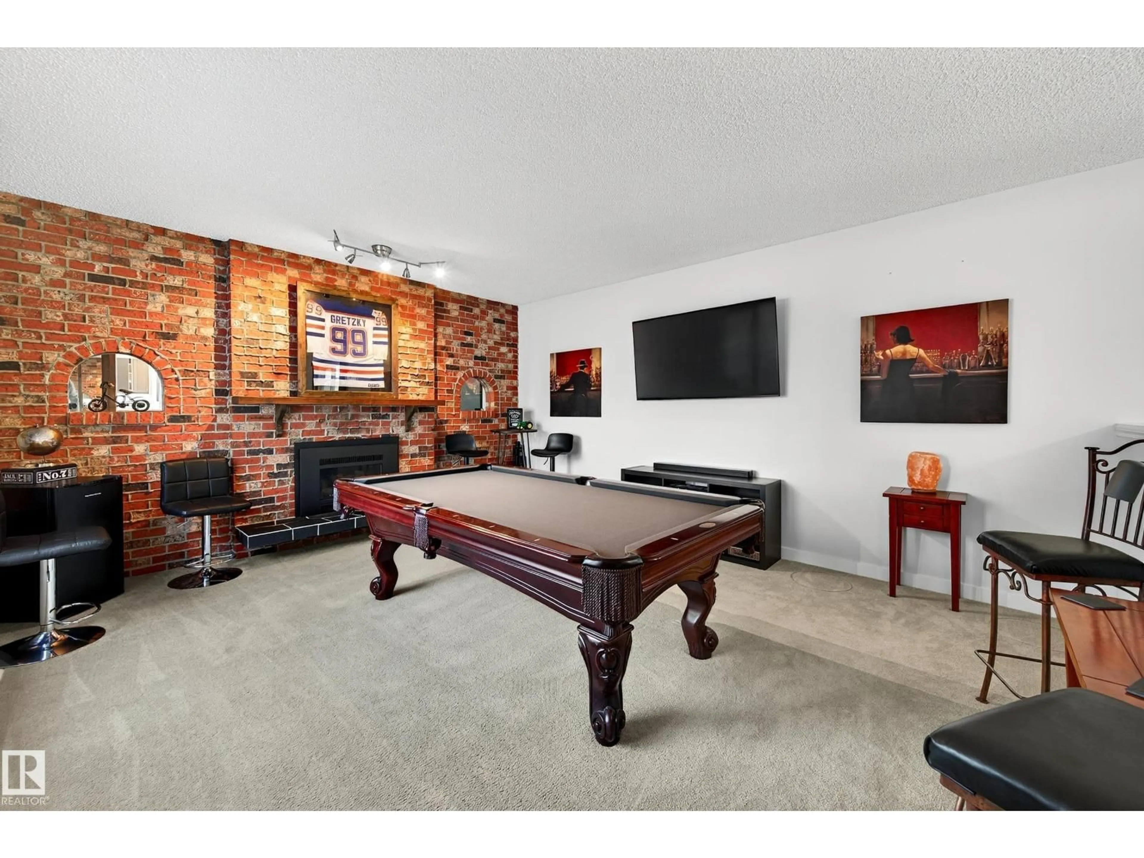 Home theater for 743 LEE RIDGE RD, Edmonton Alberta T6K0P6