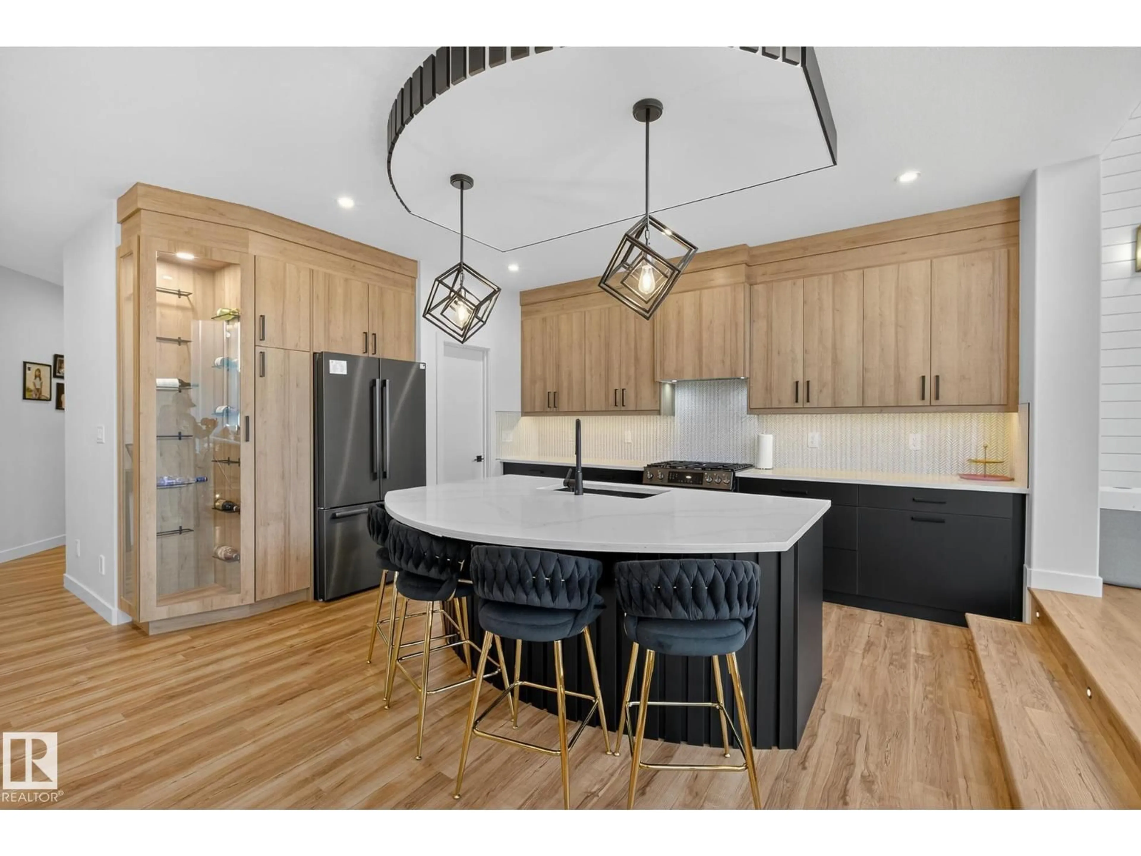 Open concept kitchen, unknown for 1075 GOLDFINCH WY, Edmonton Alberta T5S0R2