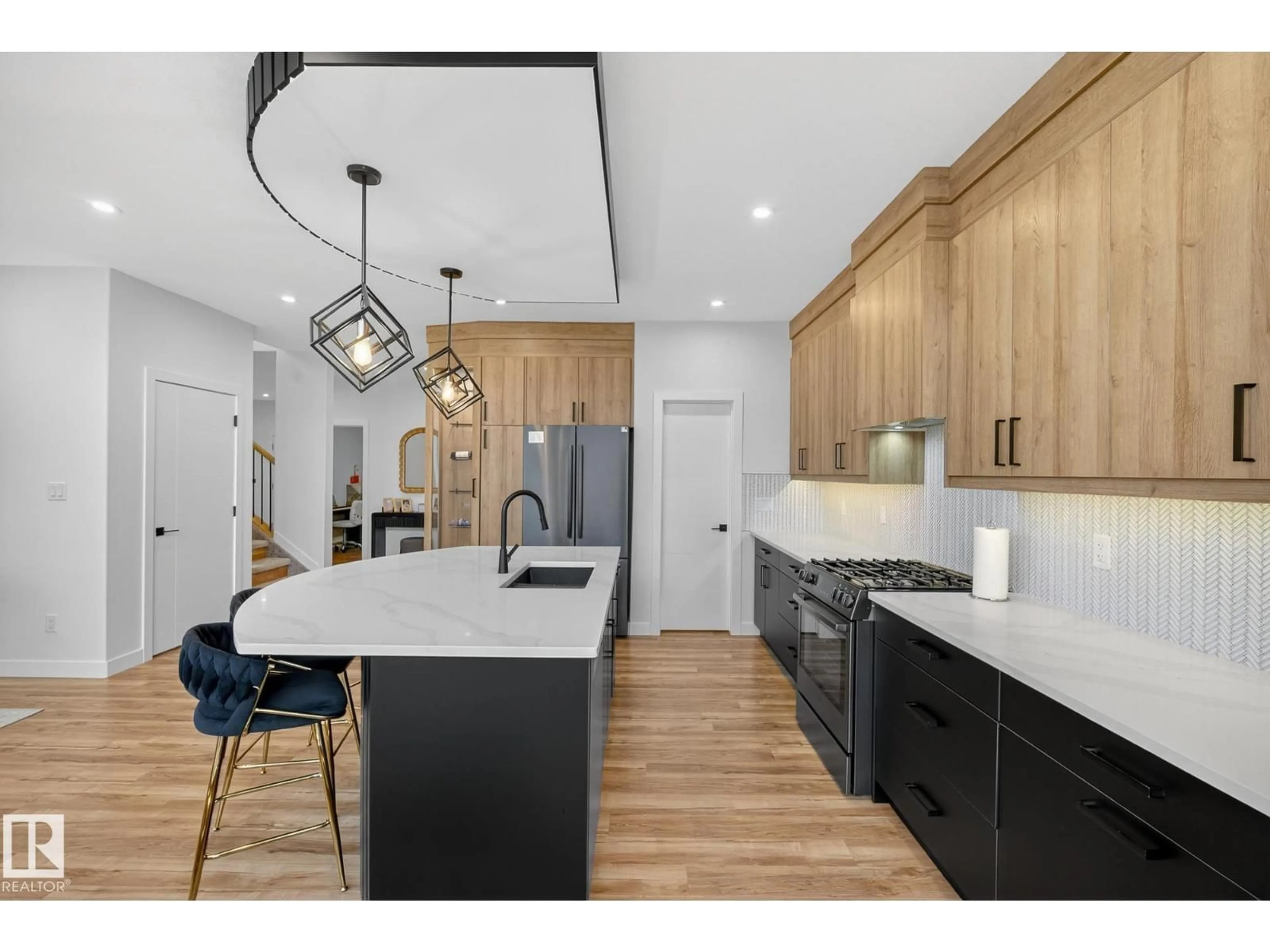 Open concept kitchen, unknown for 1075 GOLDFINCH WY, Edmonton Alberta T5S0R2