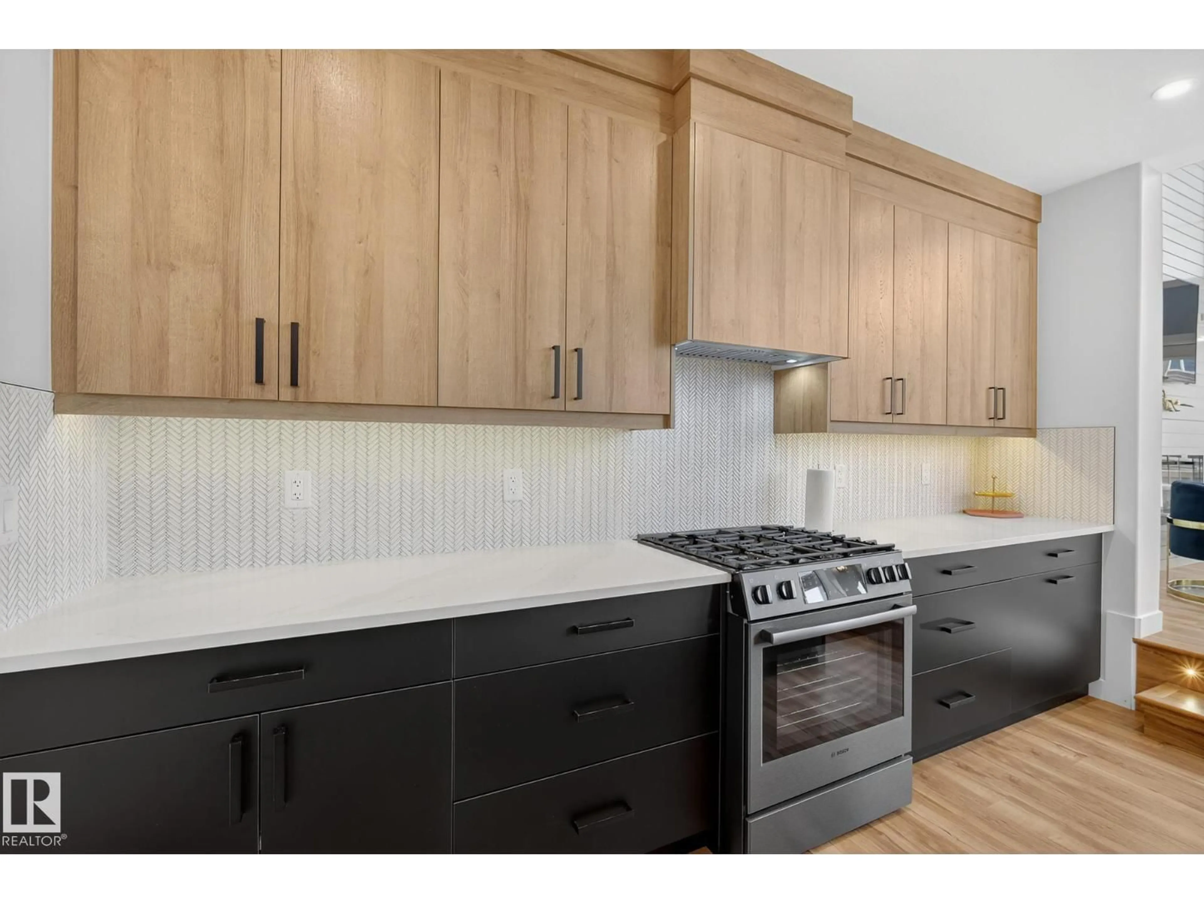 Unknown for 1075 GOLDFINCH WY, Edmonton Alberta T5S0R2