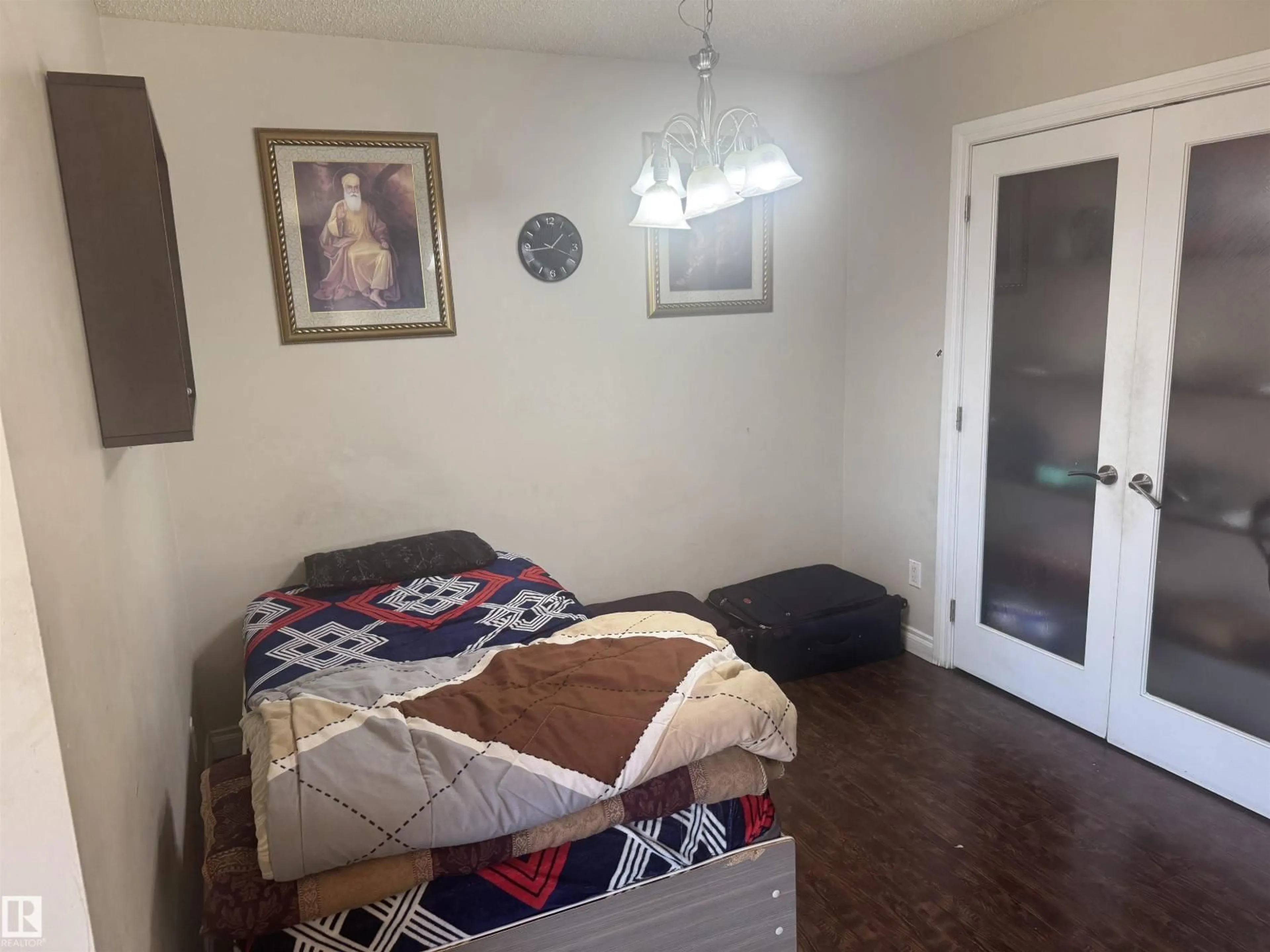 A pic of a room for 4524 20 AV, Edmonton Alberta T6L4E8